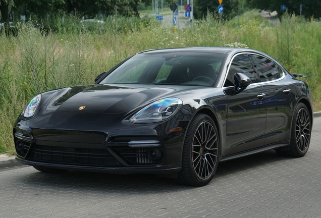 Porsche 971 Panamera Turbo