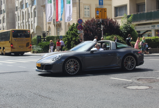 Porsche 991 Targa 4 GTS MkII Exclusive Manufaktur Edition