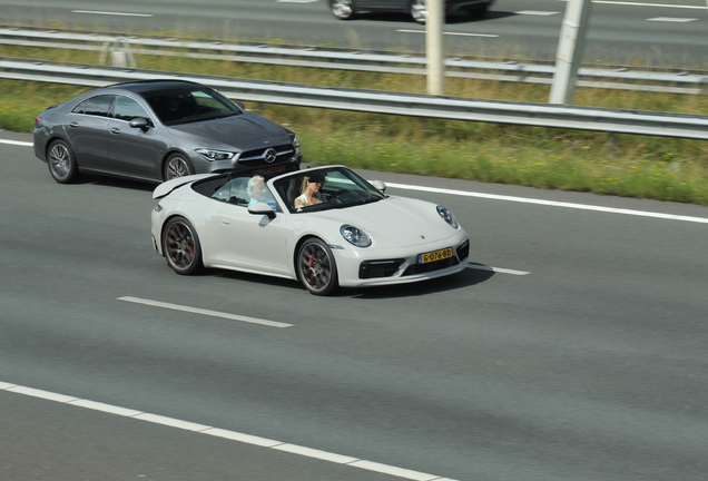 Porsche 992 Carrera 4S Cabriolet