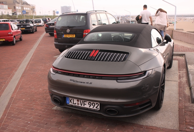 Porsche 992 Carrera 4S Cabriolet