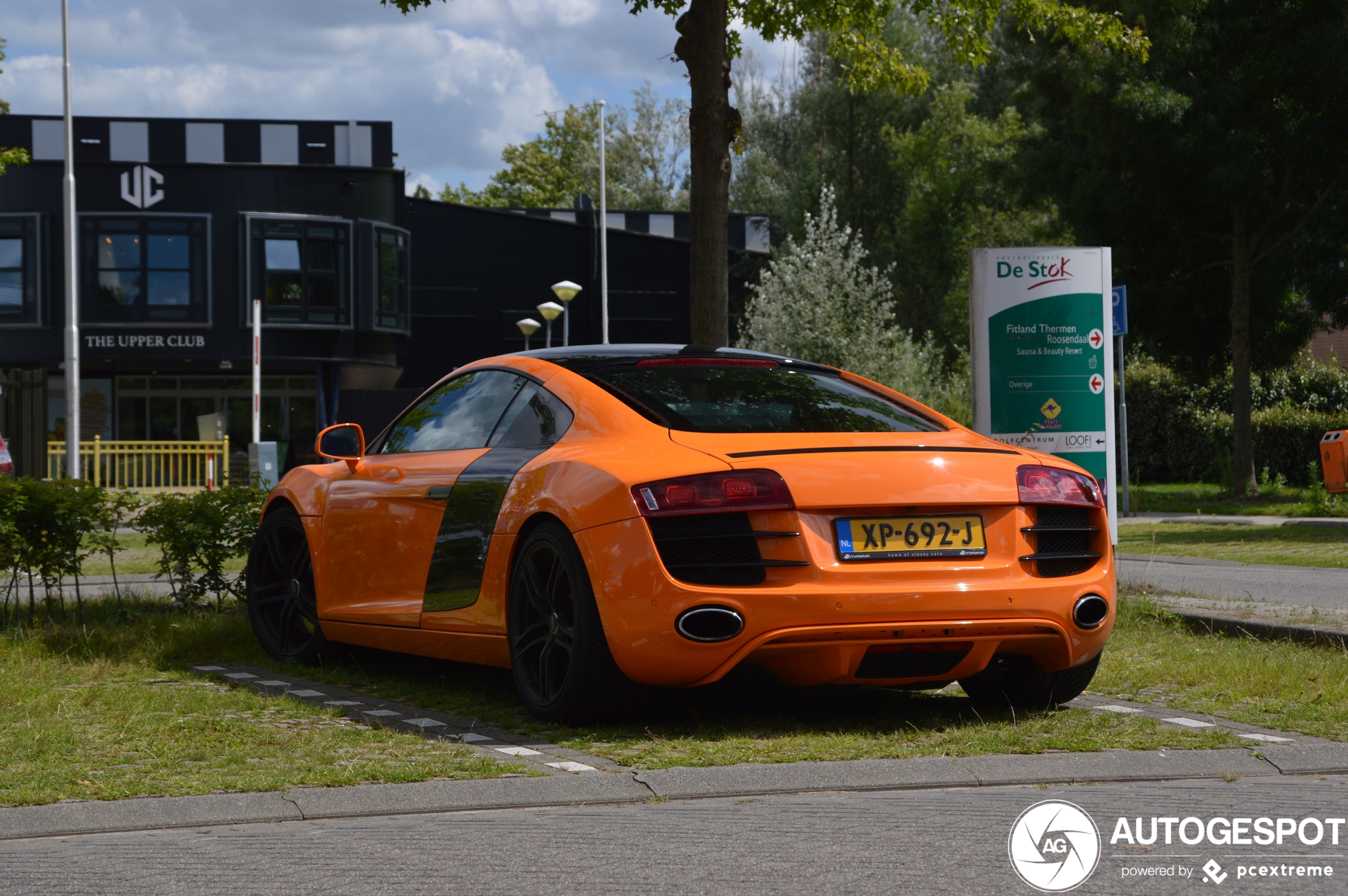 Audi R8