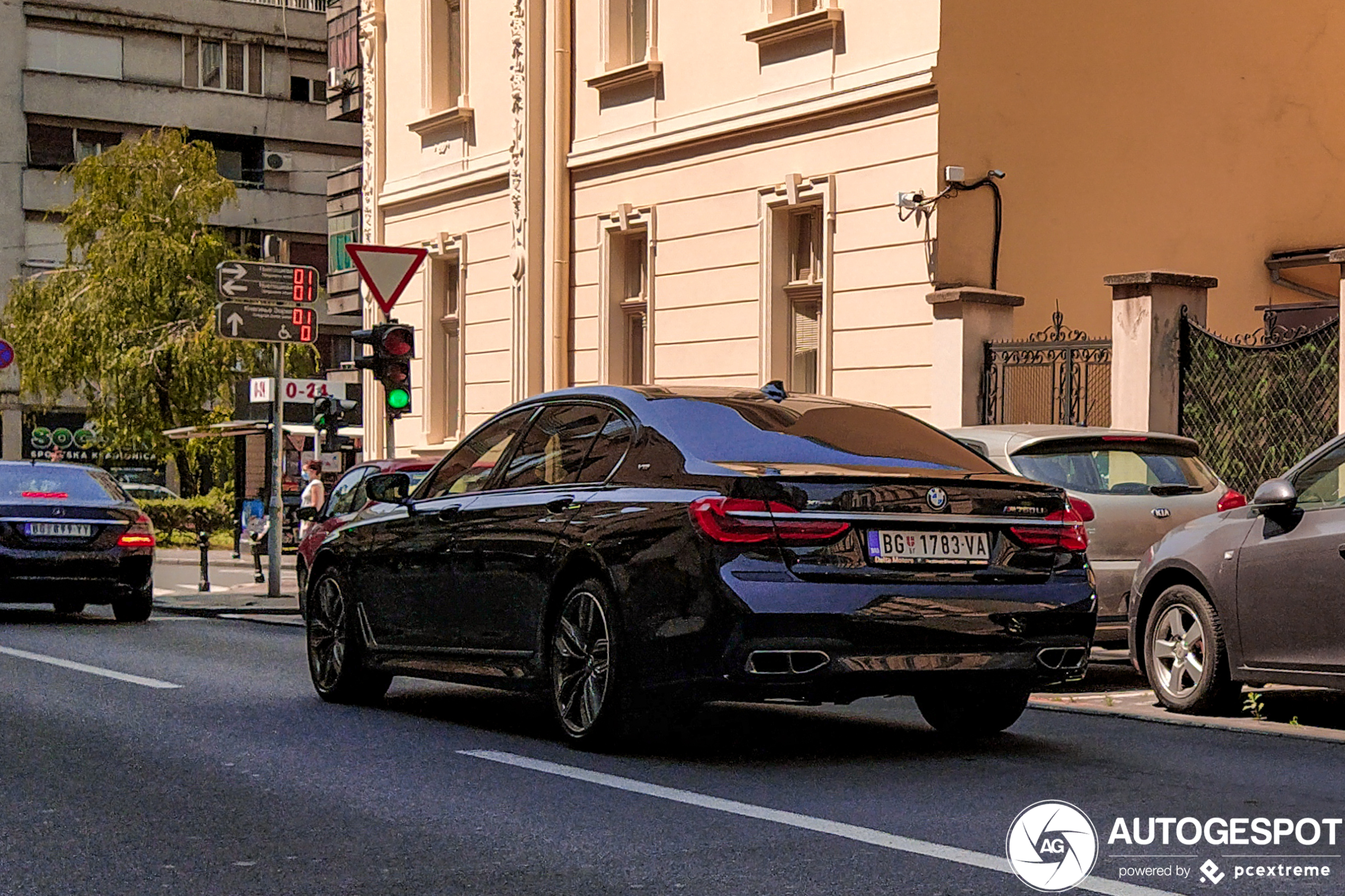 BMW M760Li xDrive