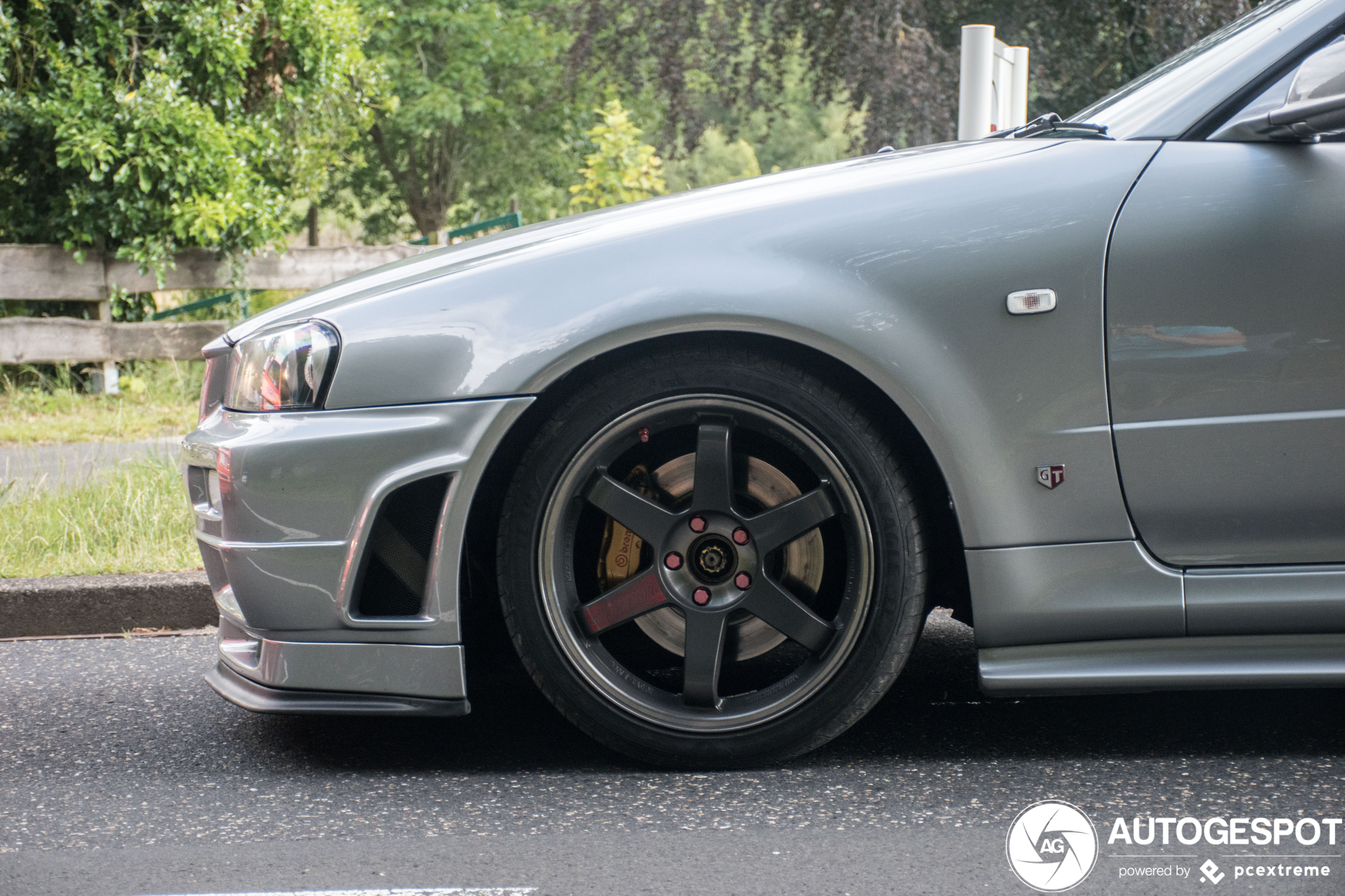 Nissan Skyline R34 GT-R V-Spec - 20 July 2020 - Autogespot