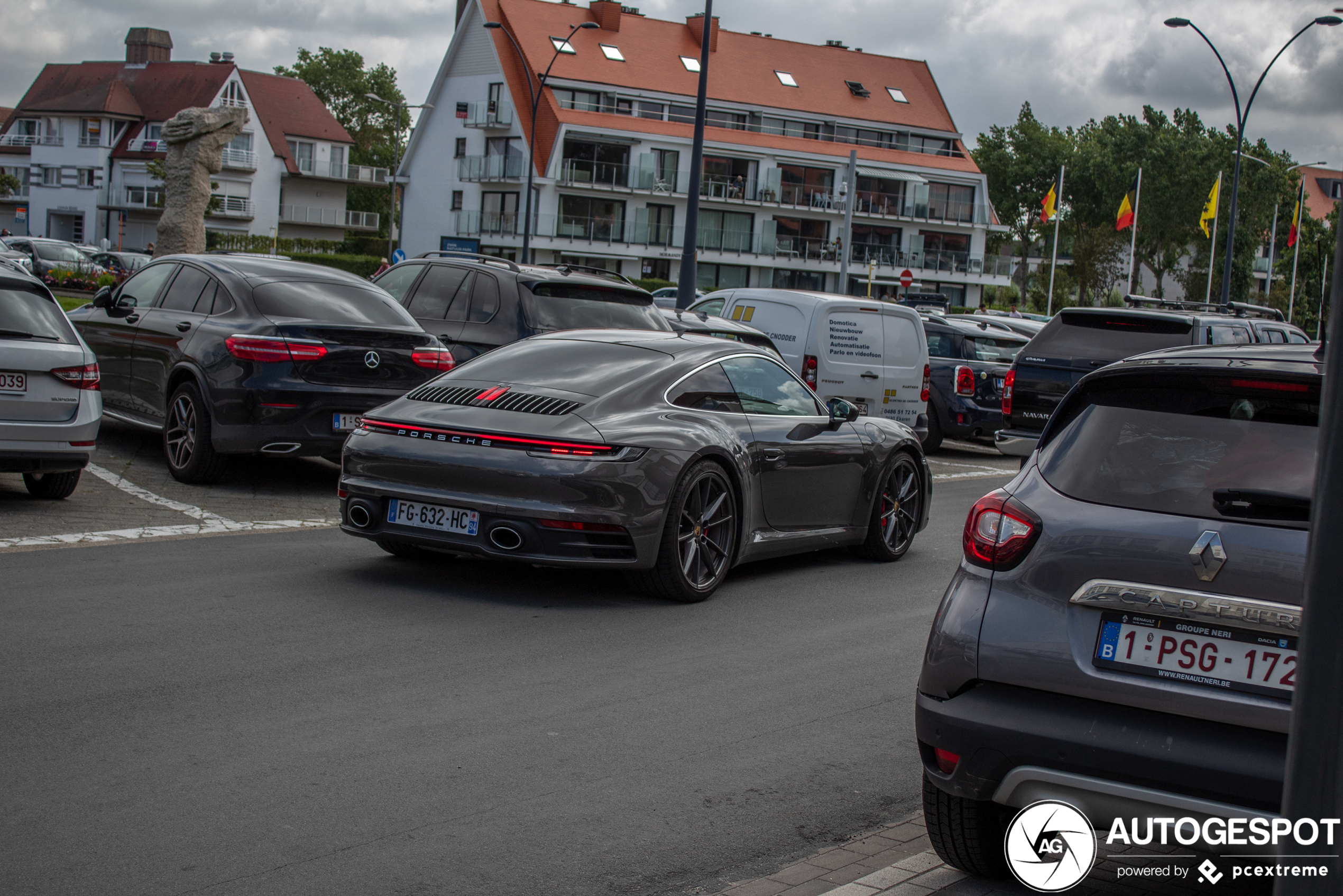 Porsche 992 Carrera 4S