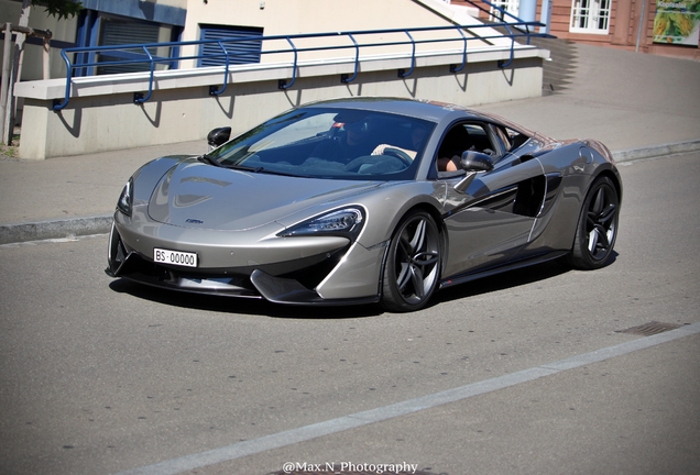 McLaren 570S