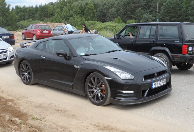 Nissan GT-R 2011