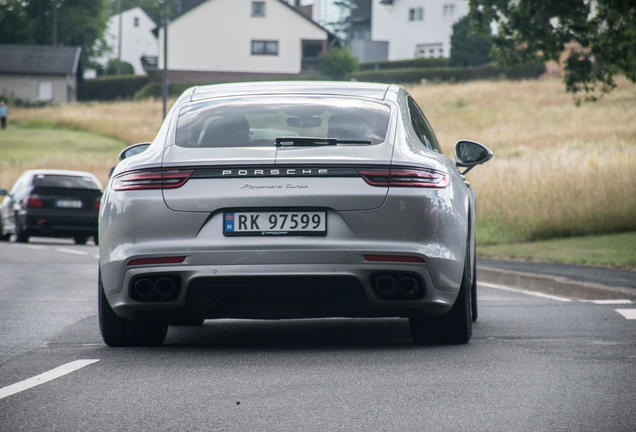 Porsche 971 Panamera Turbo