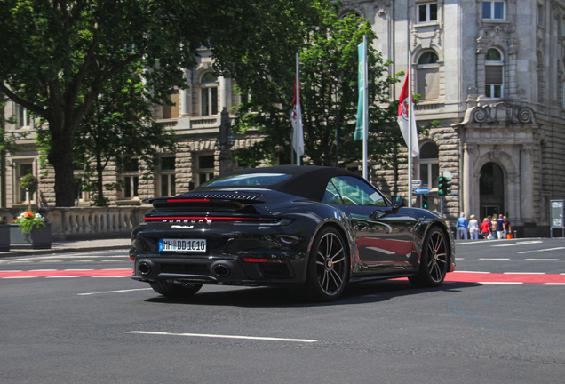 Porsche 992 Turbo S Cabriolet