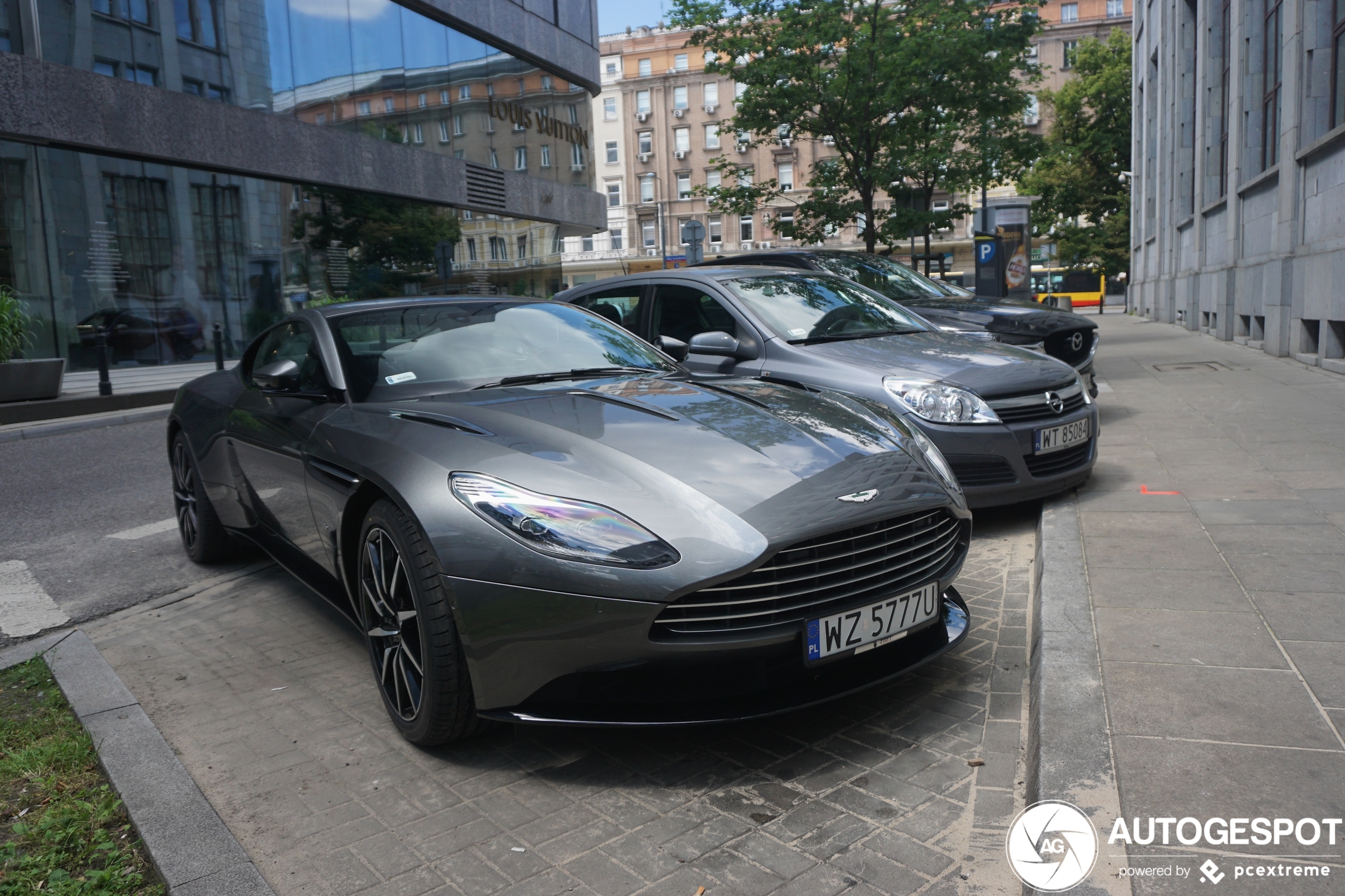 Aston Martin DB11 Launch Edition