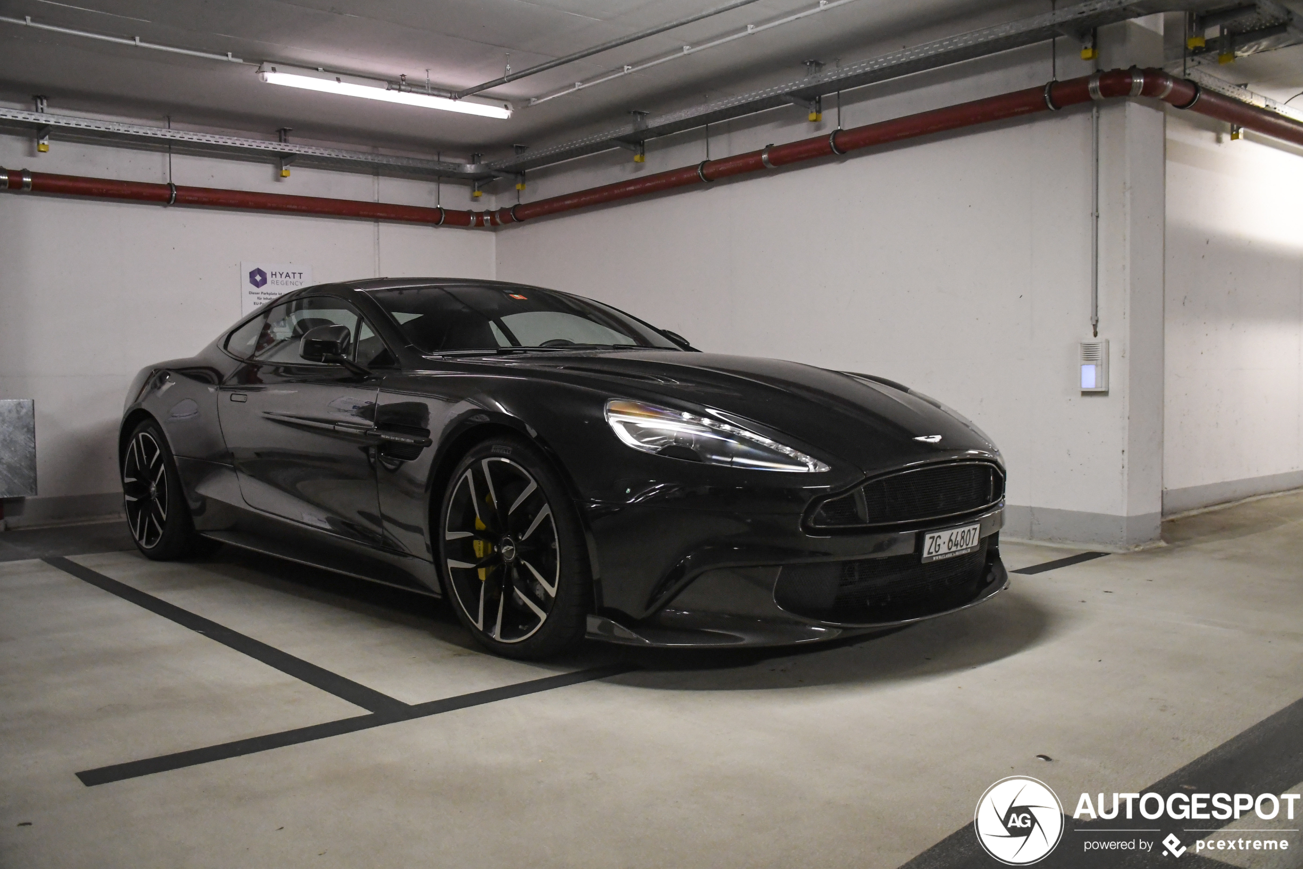 Aston Martin Vanquish S 2017 Ultimate Edition