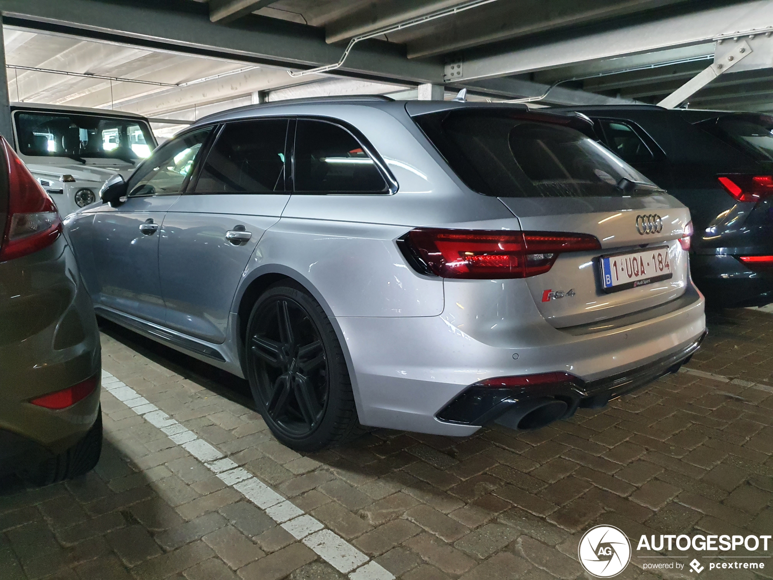 Audi RS4 Avant B9