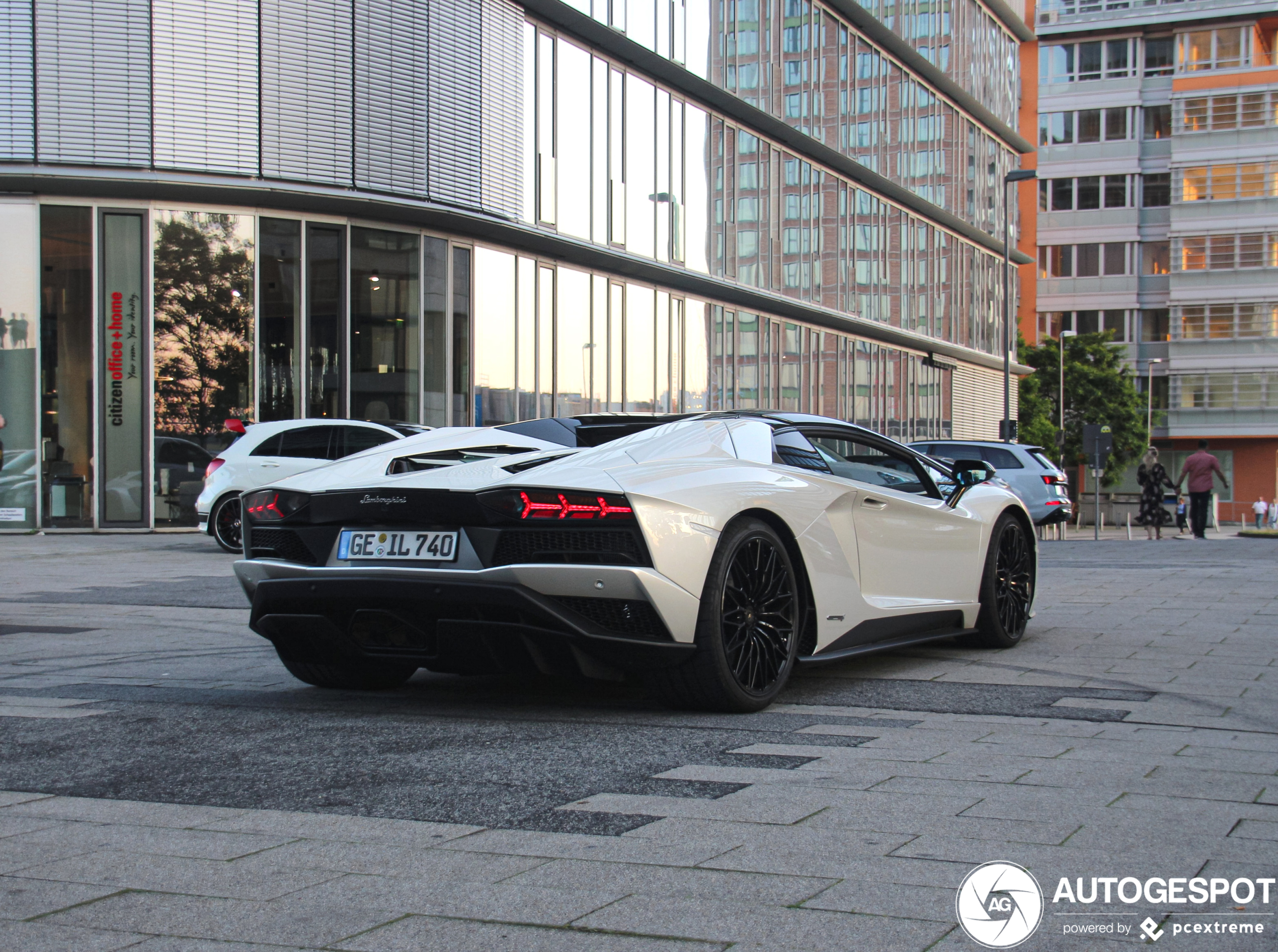 Lamborghini Aventador S LP740-4 Roadster