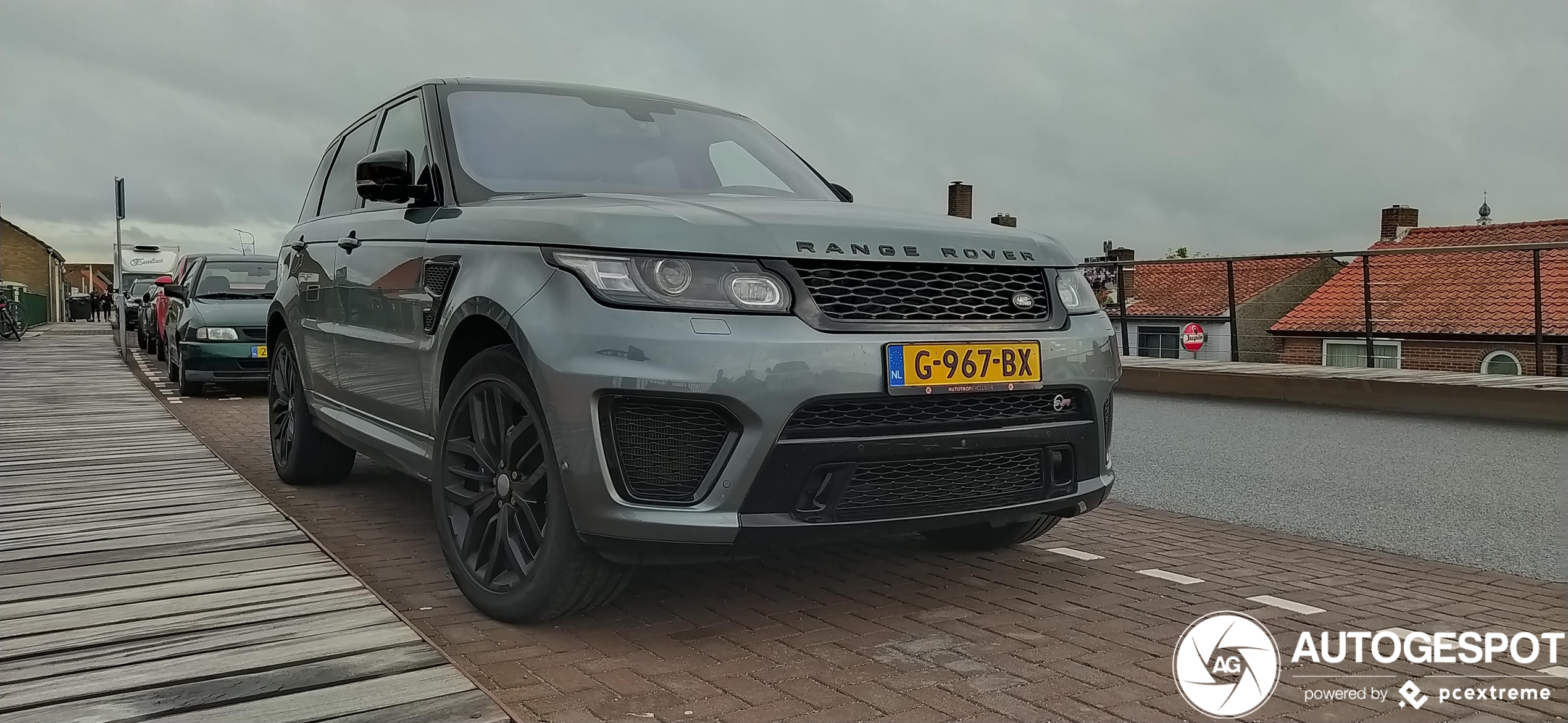 Land Rover Range Rover Sport SVR