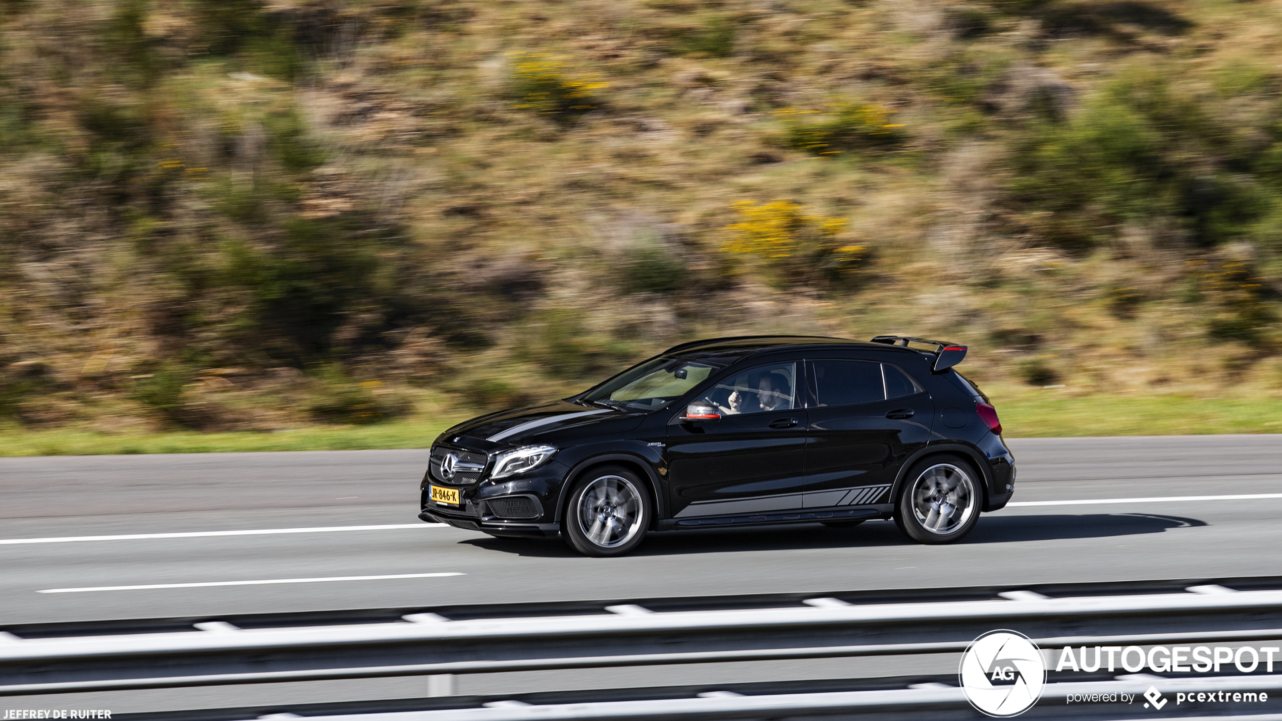 Mercedes-Benz GLA 45 AMG X156