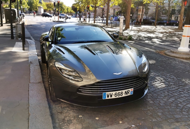 Aston Martin DB11