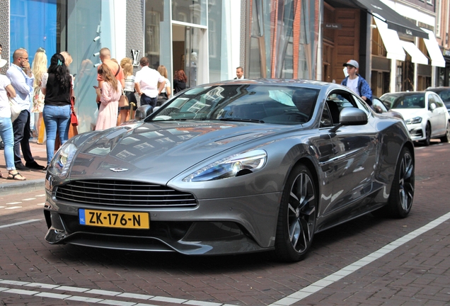 Aston Martin Vanquish 2013