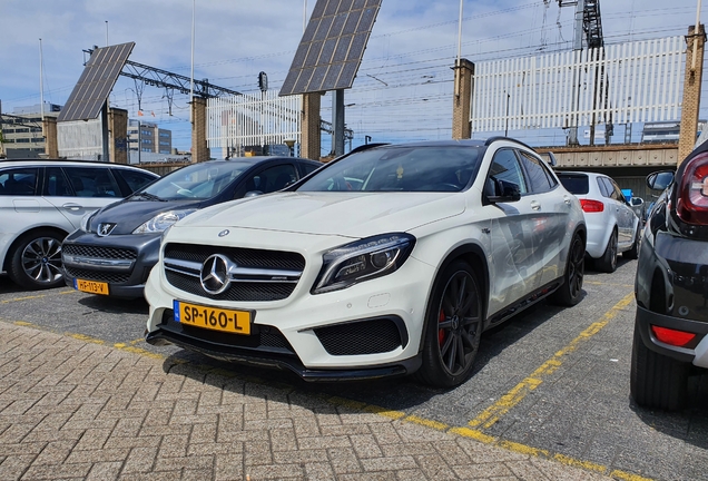 Mercedes-Benz GLA 45 AMG X156