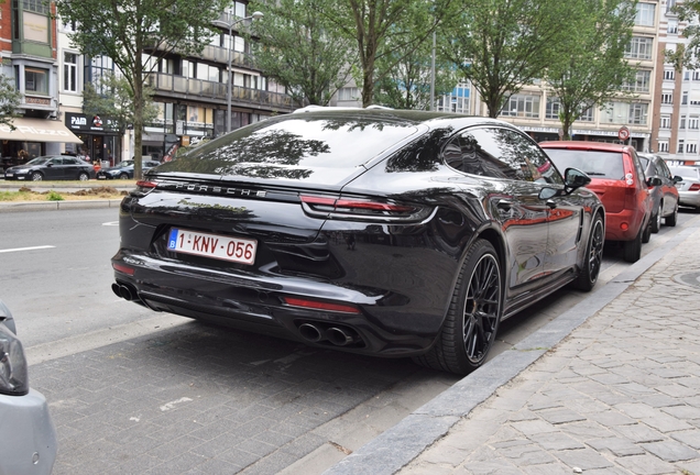 Porsche 971 Panamera Turbo S E-Hybrid Executive