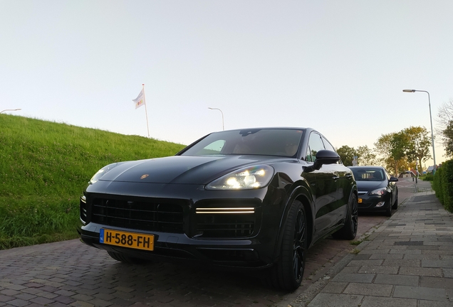 Porsche Cayenne Coupé Turbo S E-Hybrid