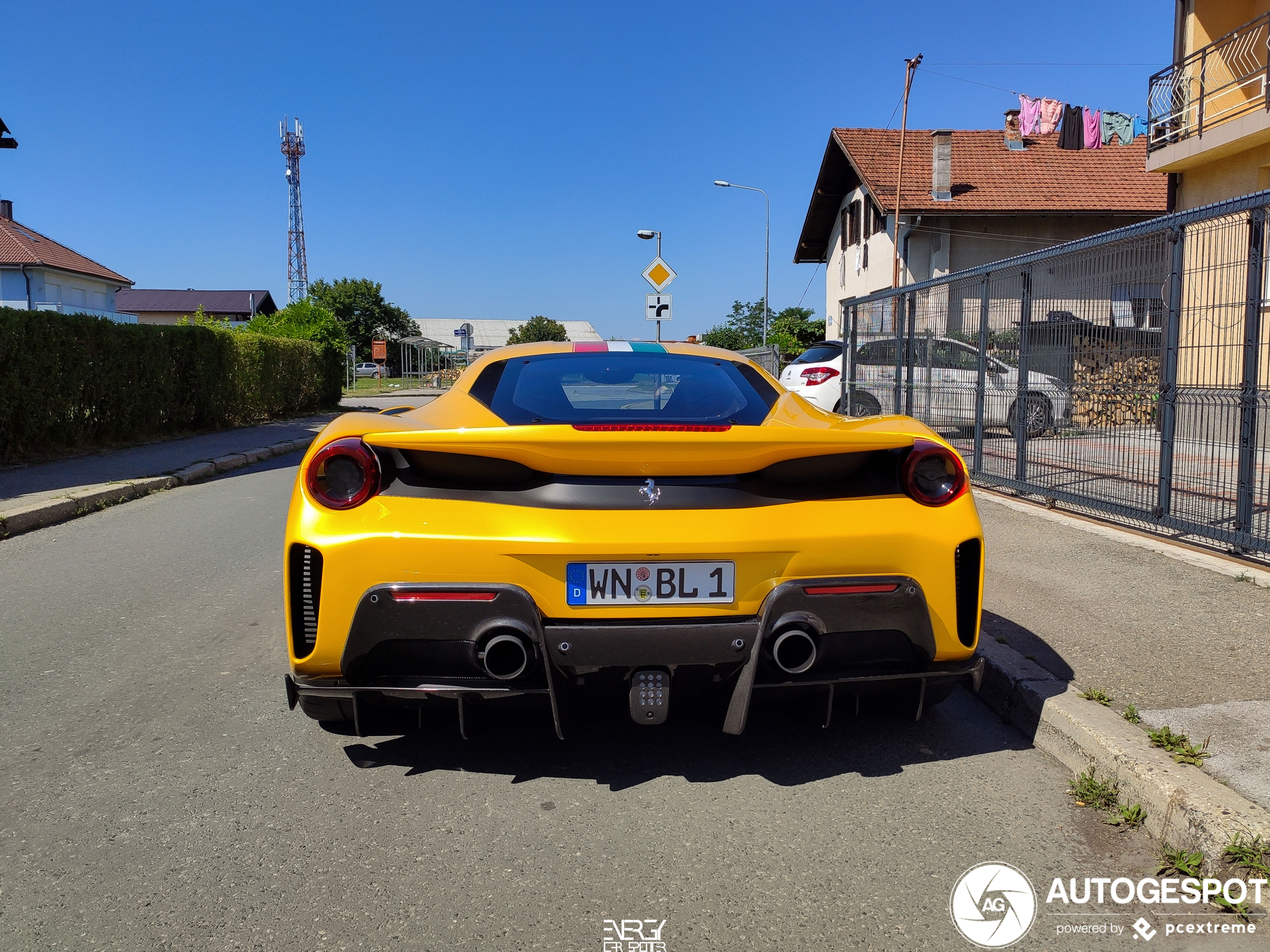 Ferrari 488 Pista