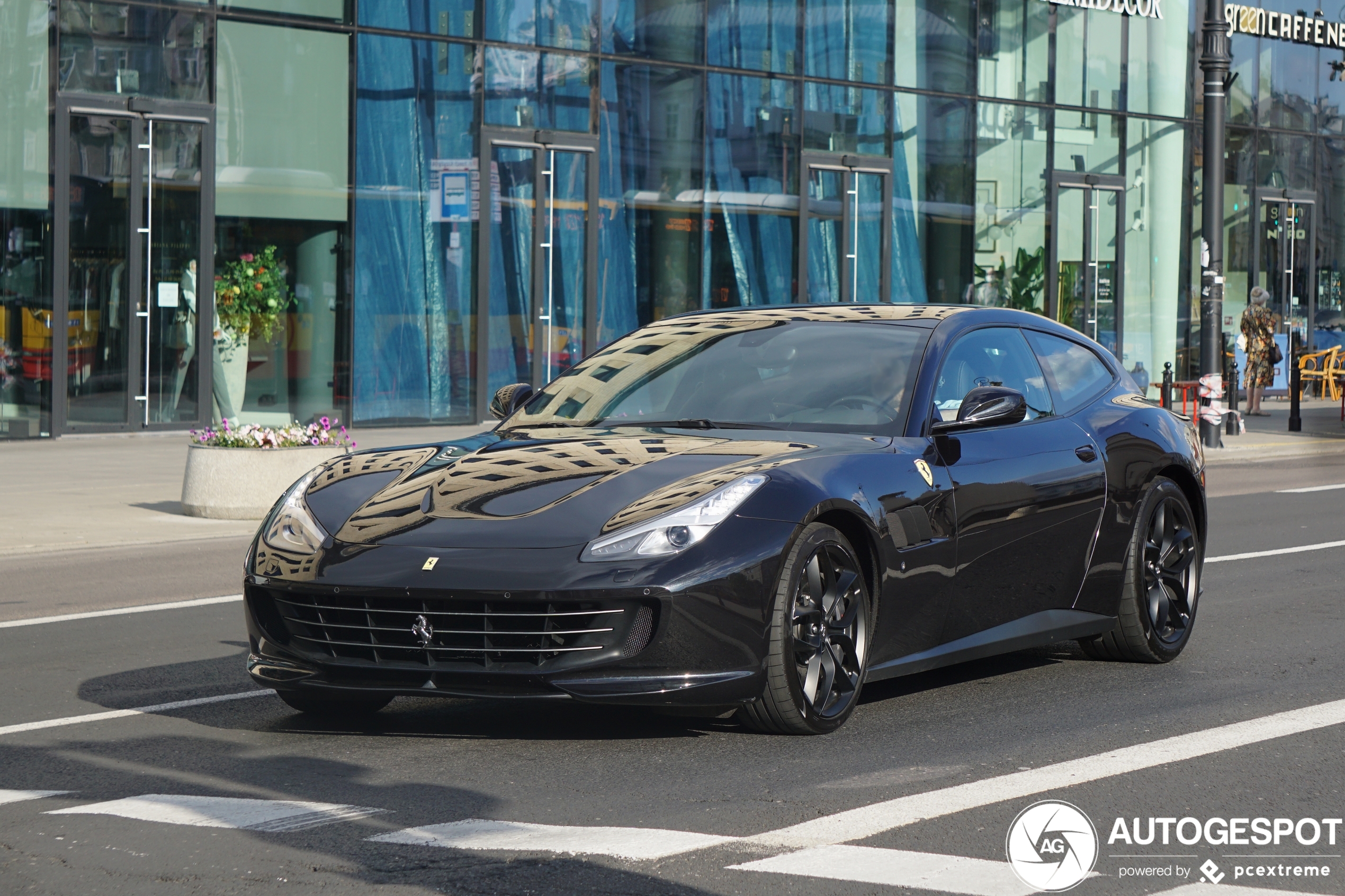 Ferrari GTC4Lusso T