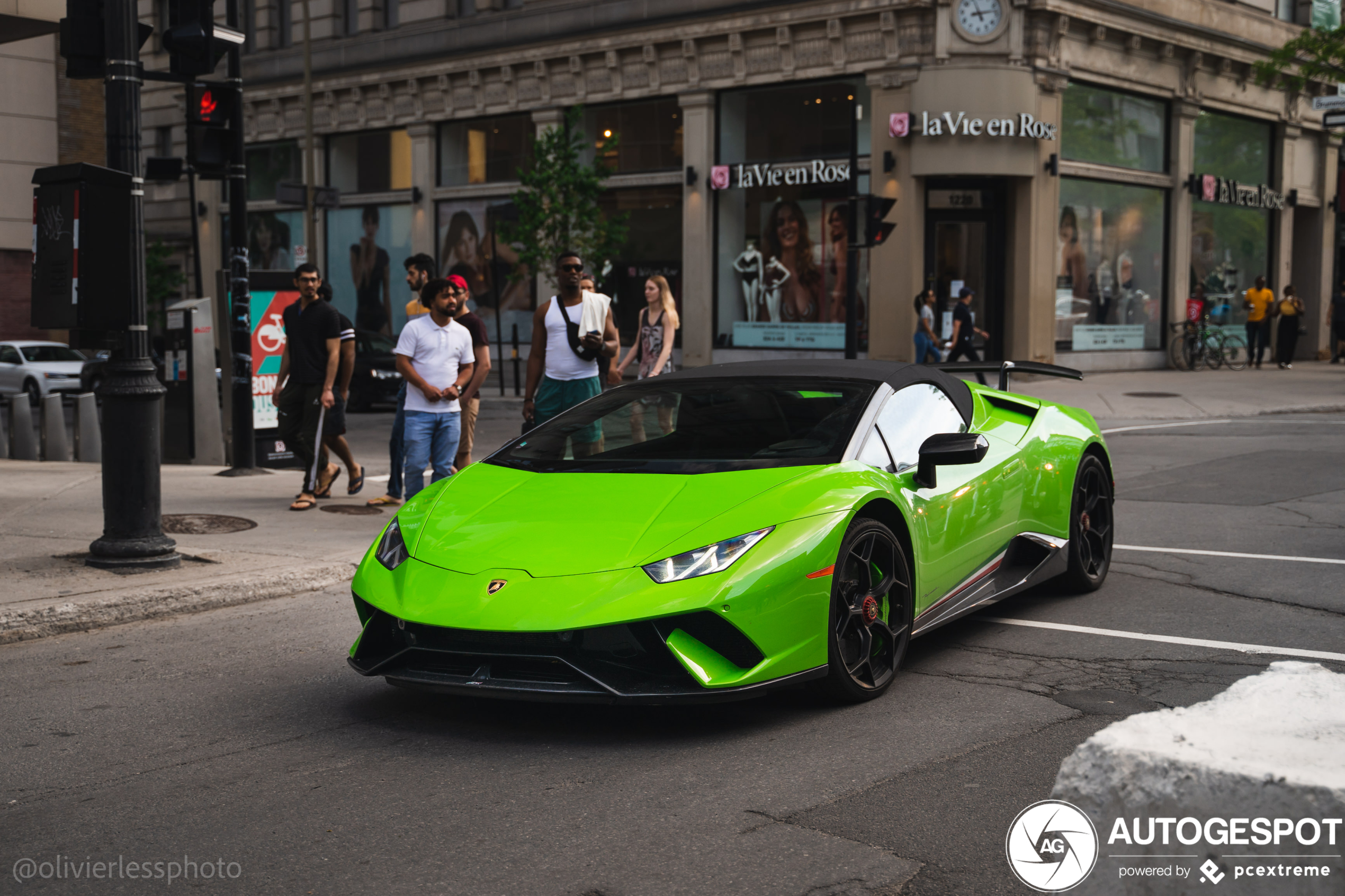 Lamborghini Huracán LP640-4 Performante Spyder