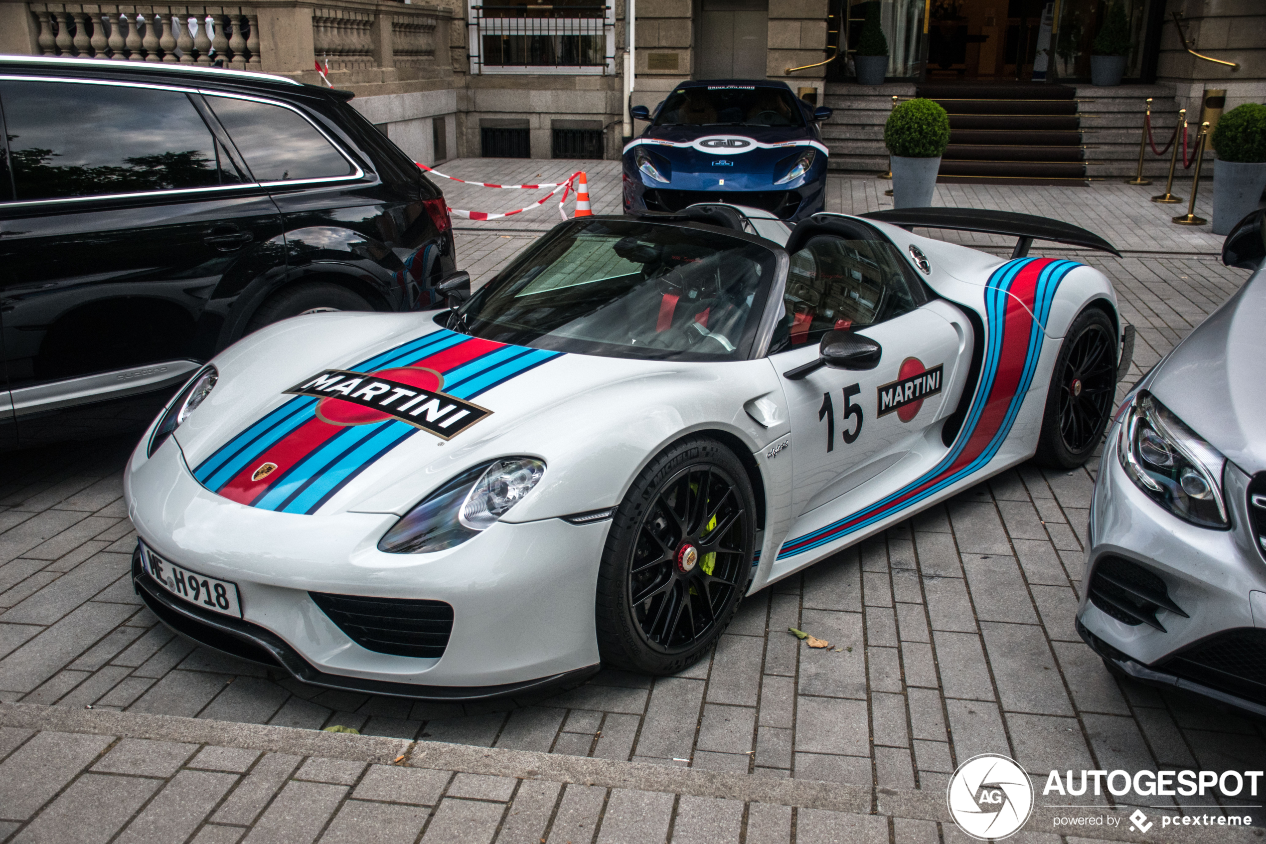 Porsche 918 Spyder Weissach Package