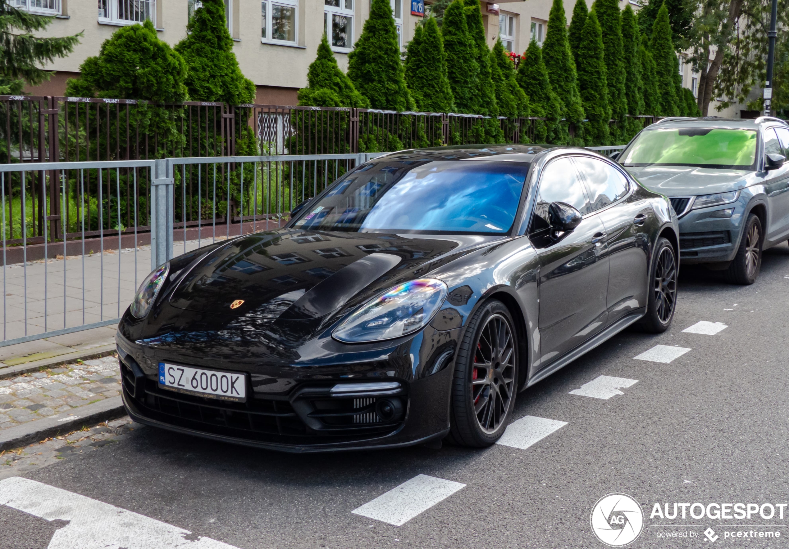 Porsche 971 Panamera GTS MkI