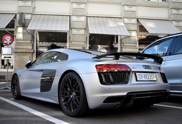 Audi R8 V10 Plus 2015