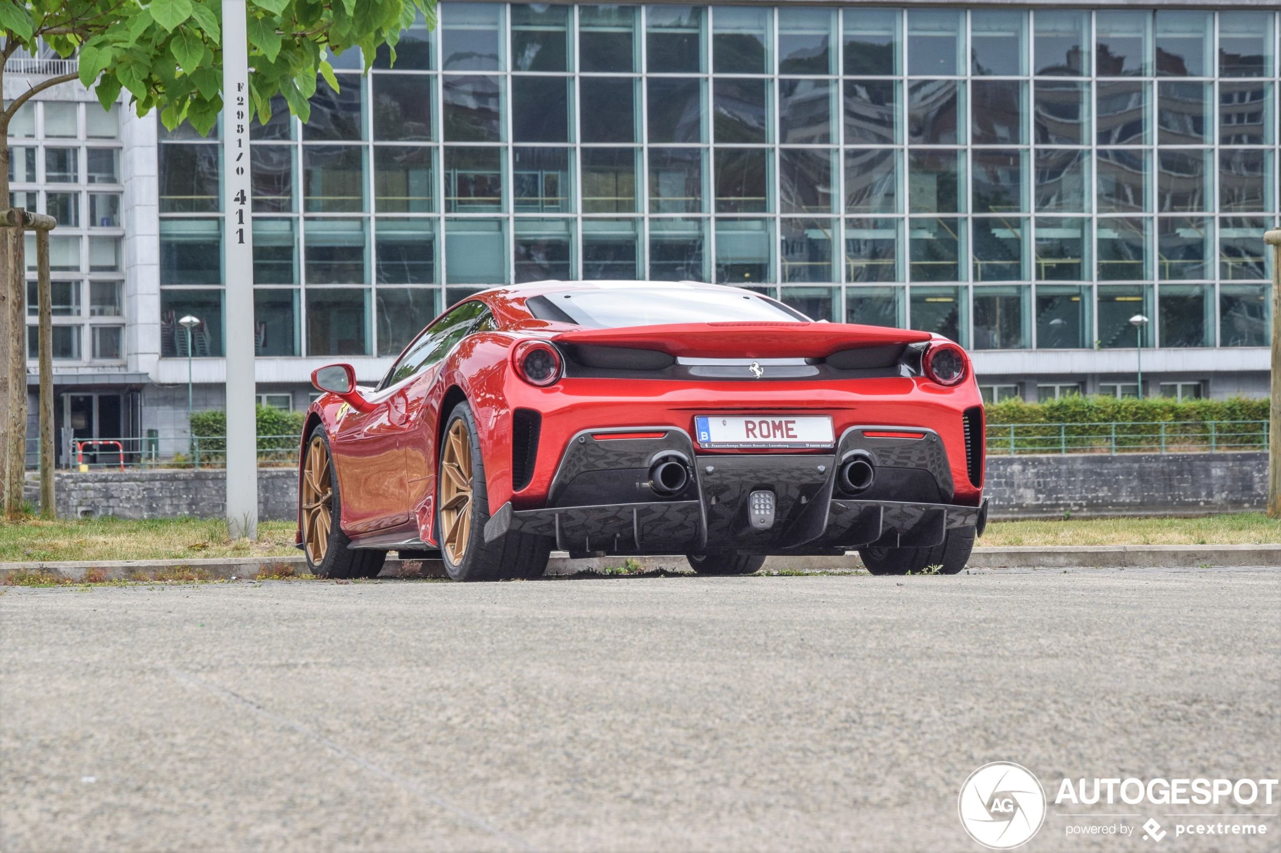 Ferrari 488 Pista blijft aan de lopende band gespot worden