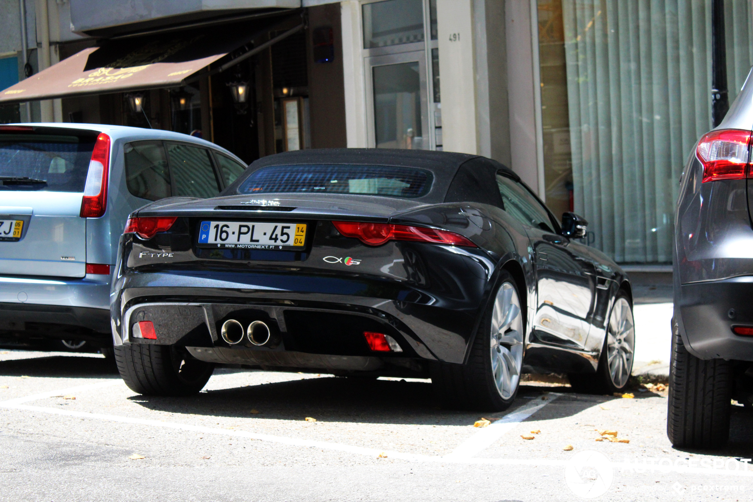 Jaguar F-TYPE S Convertible