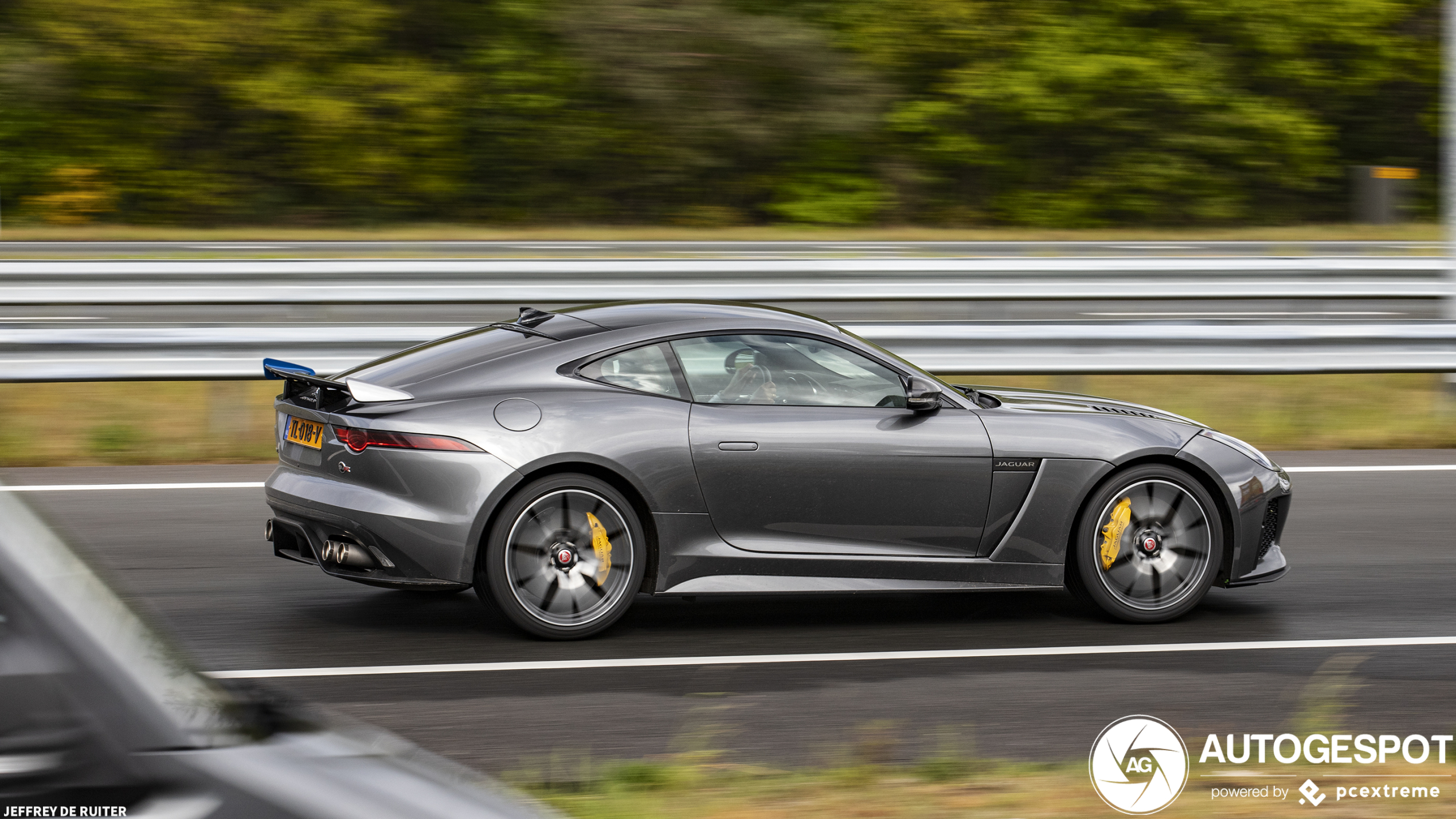 Jaguar F-TYPE SVR Coupé 2017