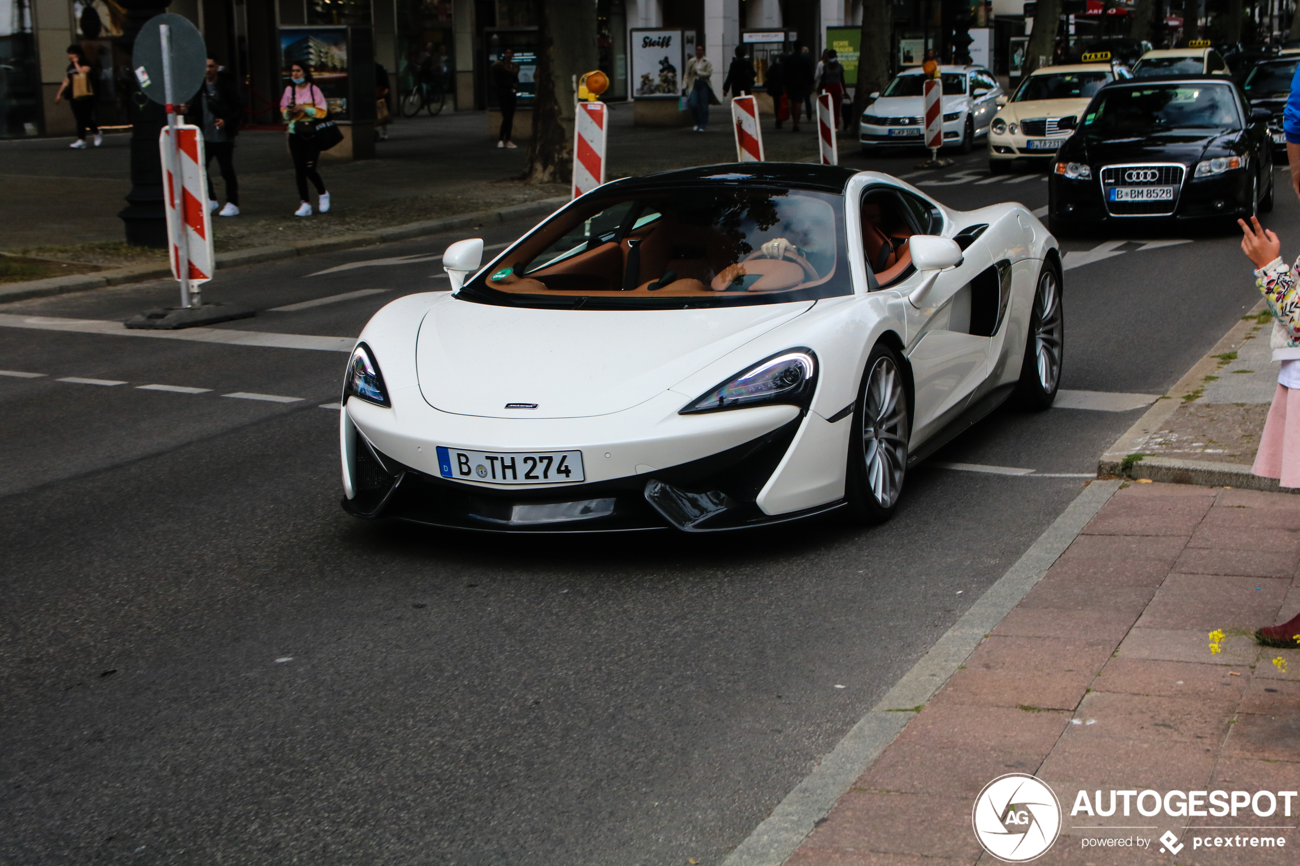 McLaren 570GT