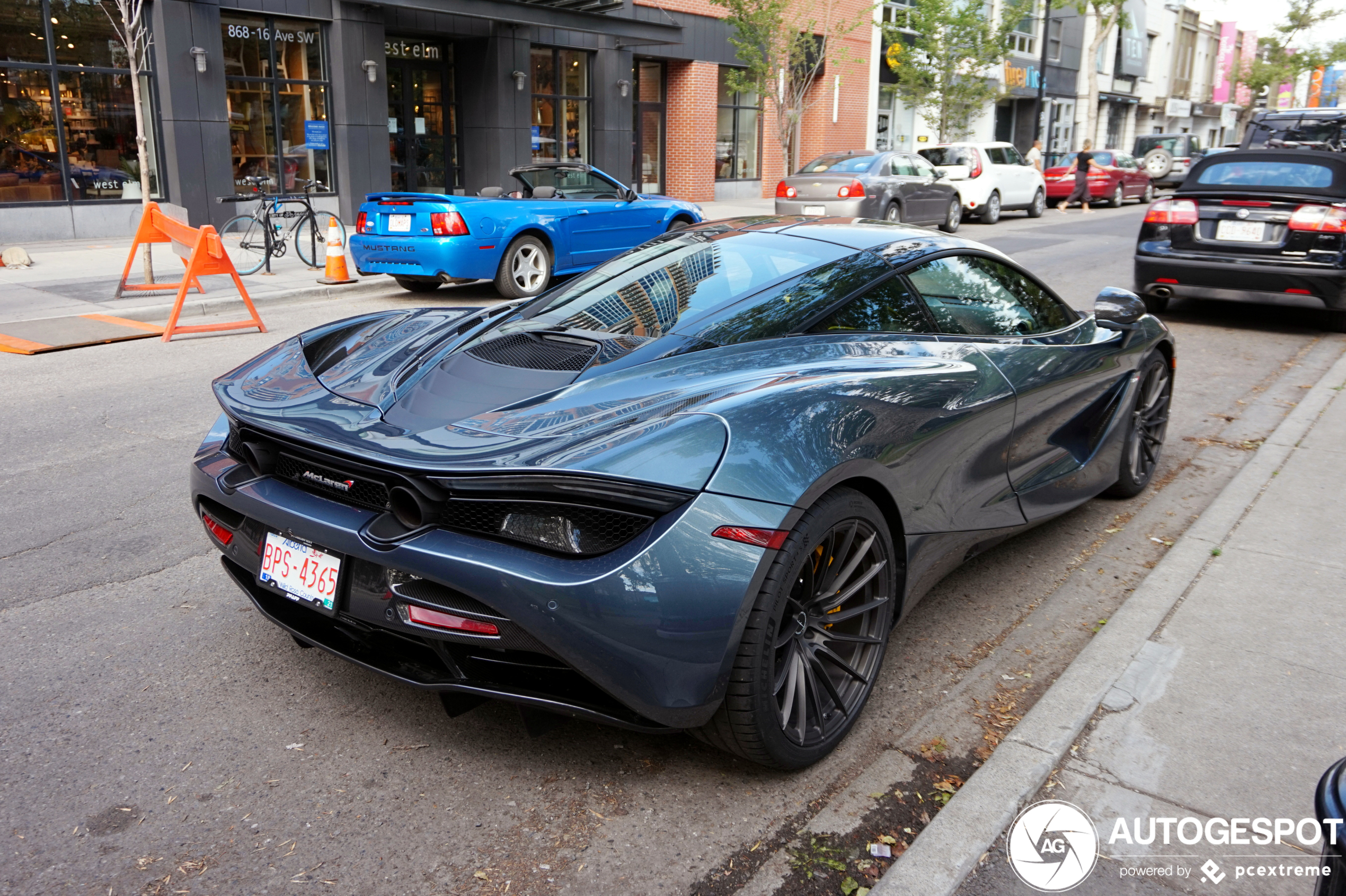 McLaren 720S