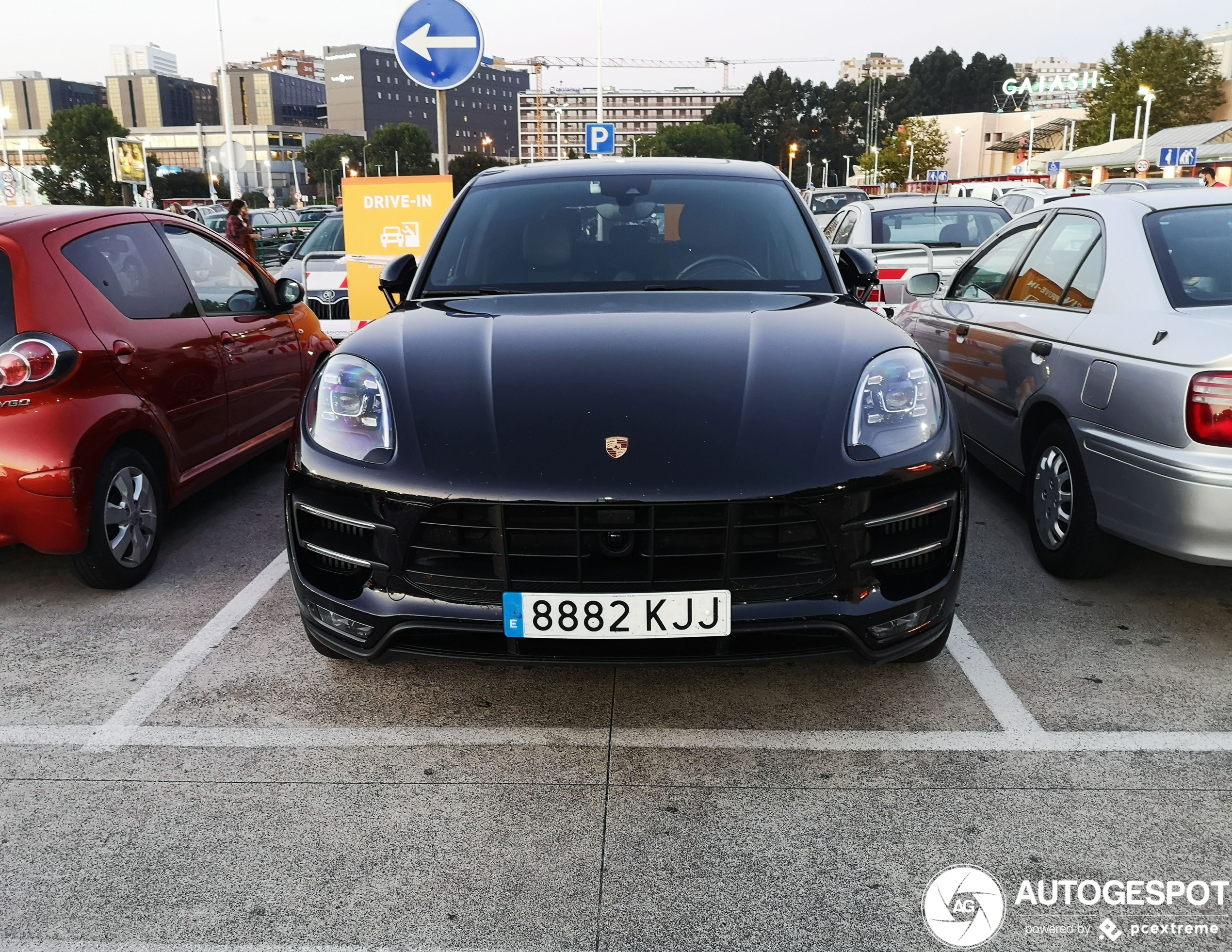 Porsche 95B Macan Turbo