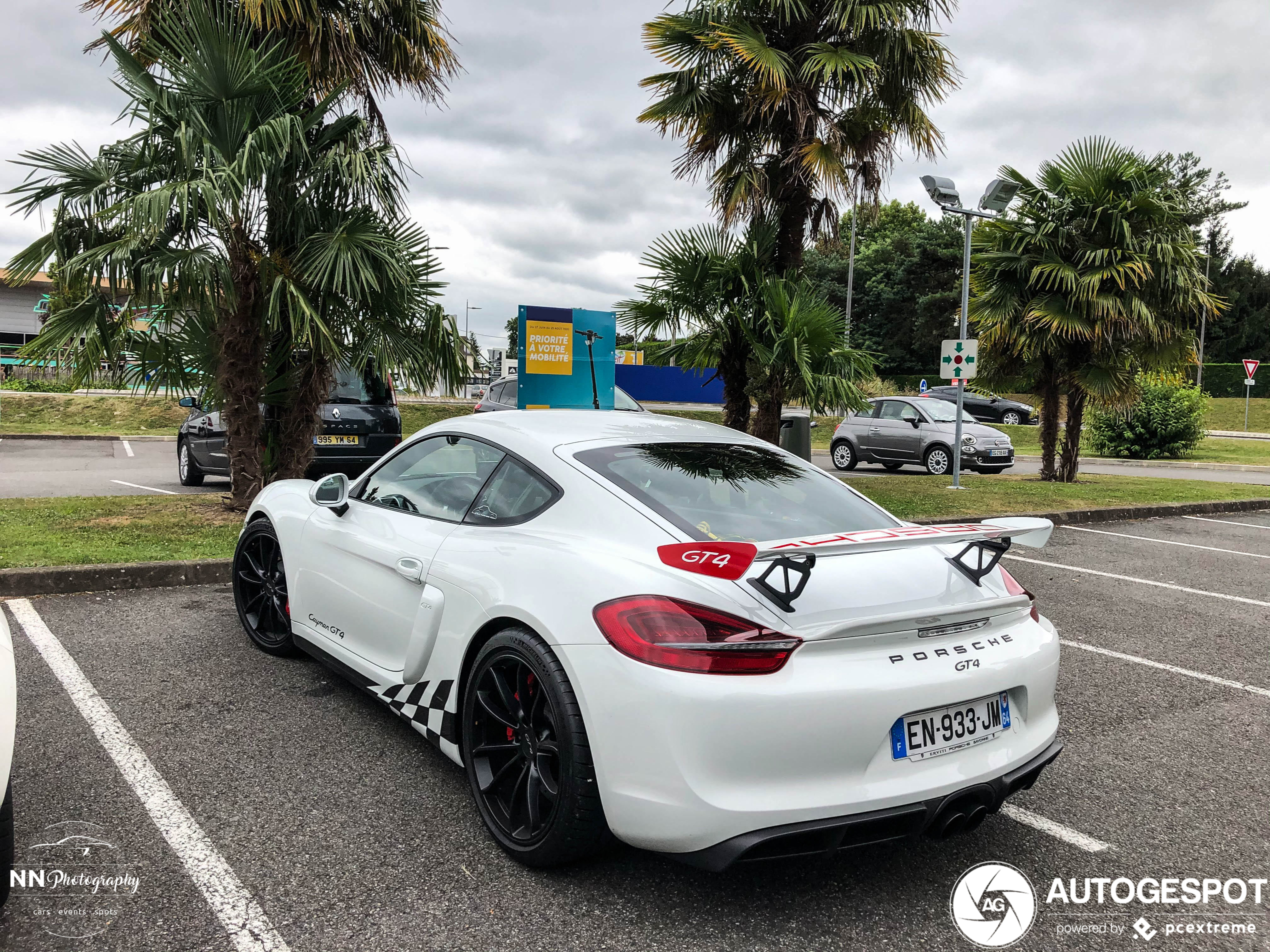 Porsche 981 Cayman GT4