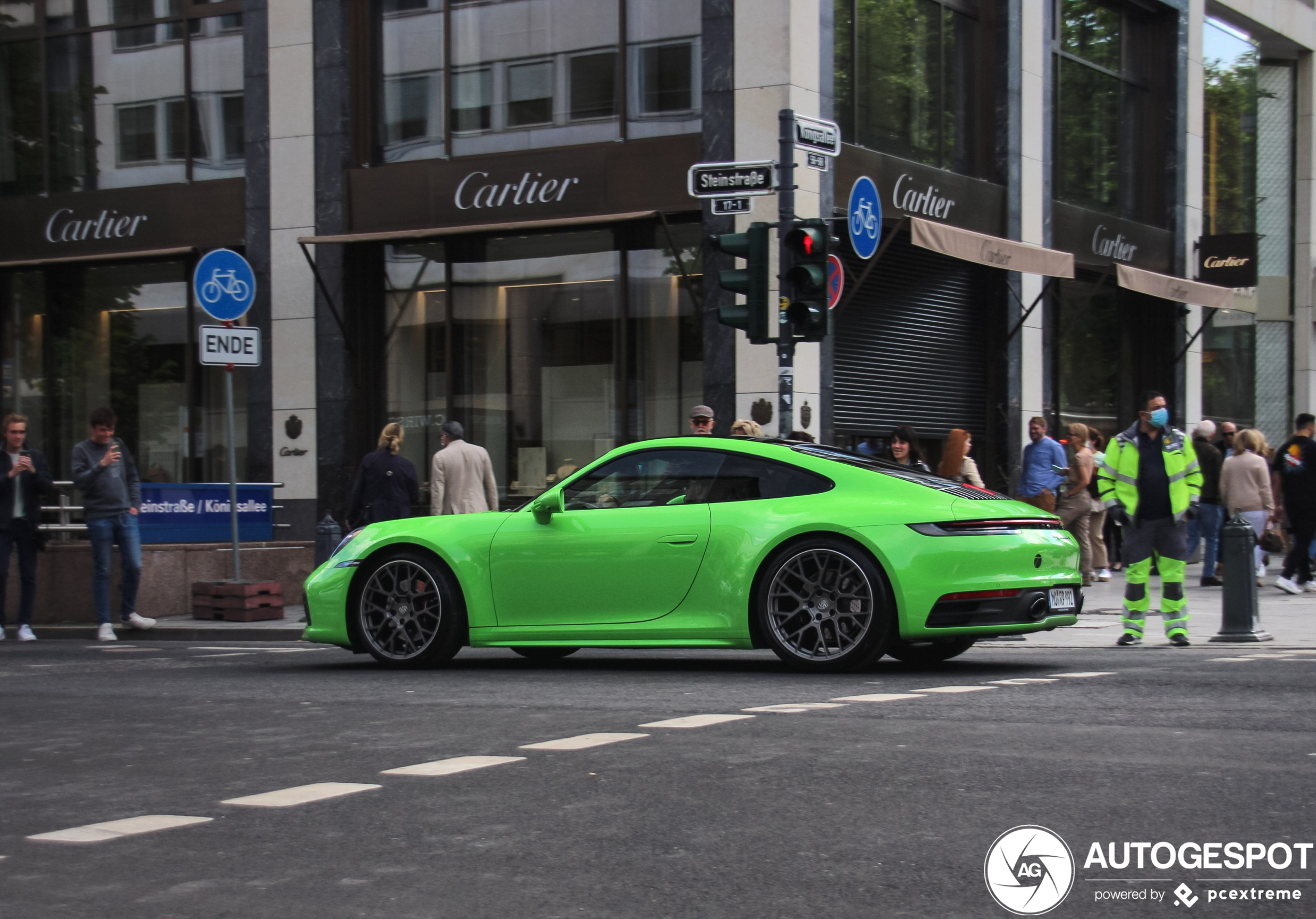 Porsche 992 Carrera 4S