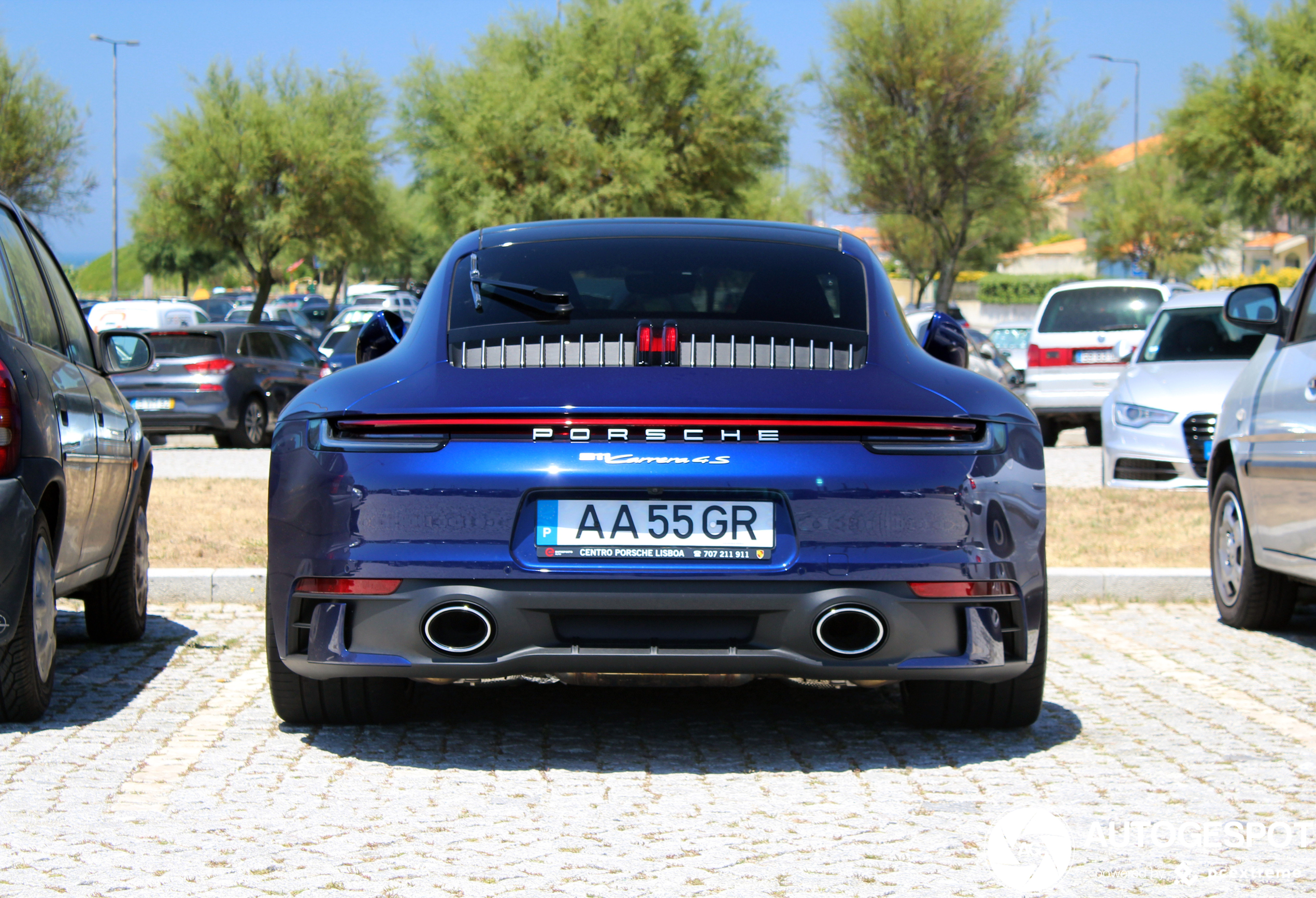 Porsche 992 Carrera 4S