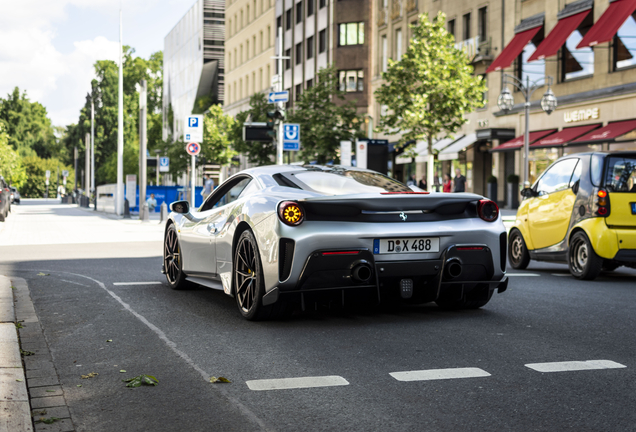 Ferrari 488 Pista