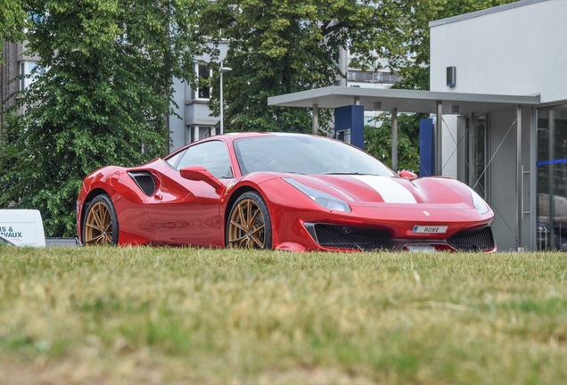 Ferrari 488 Pista