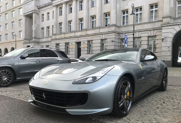 Ferrari GTC4Lusso