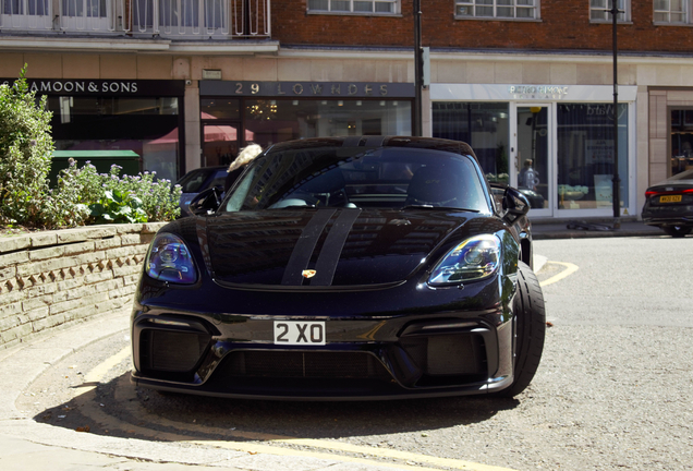 Porsche 718 Cayman GT4