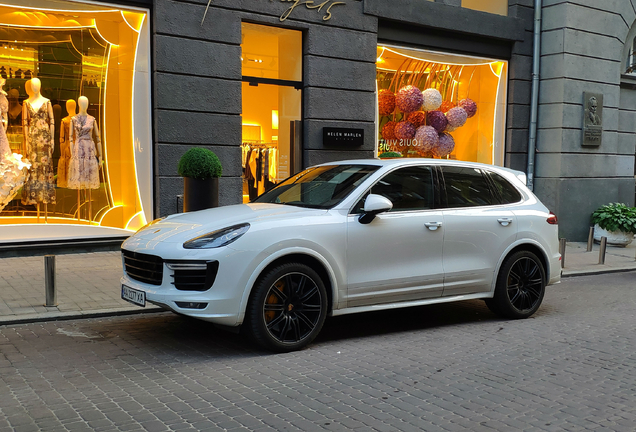 Porsche 958 Cayenne Turbo S MkII