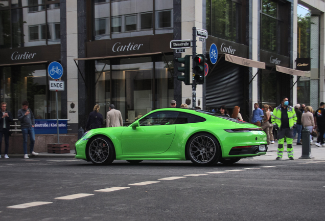 Porsche 992 Carrera 4S