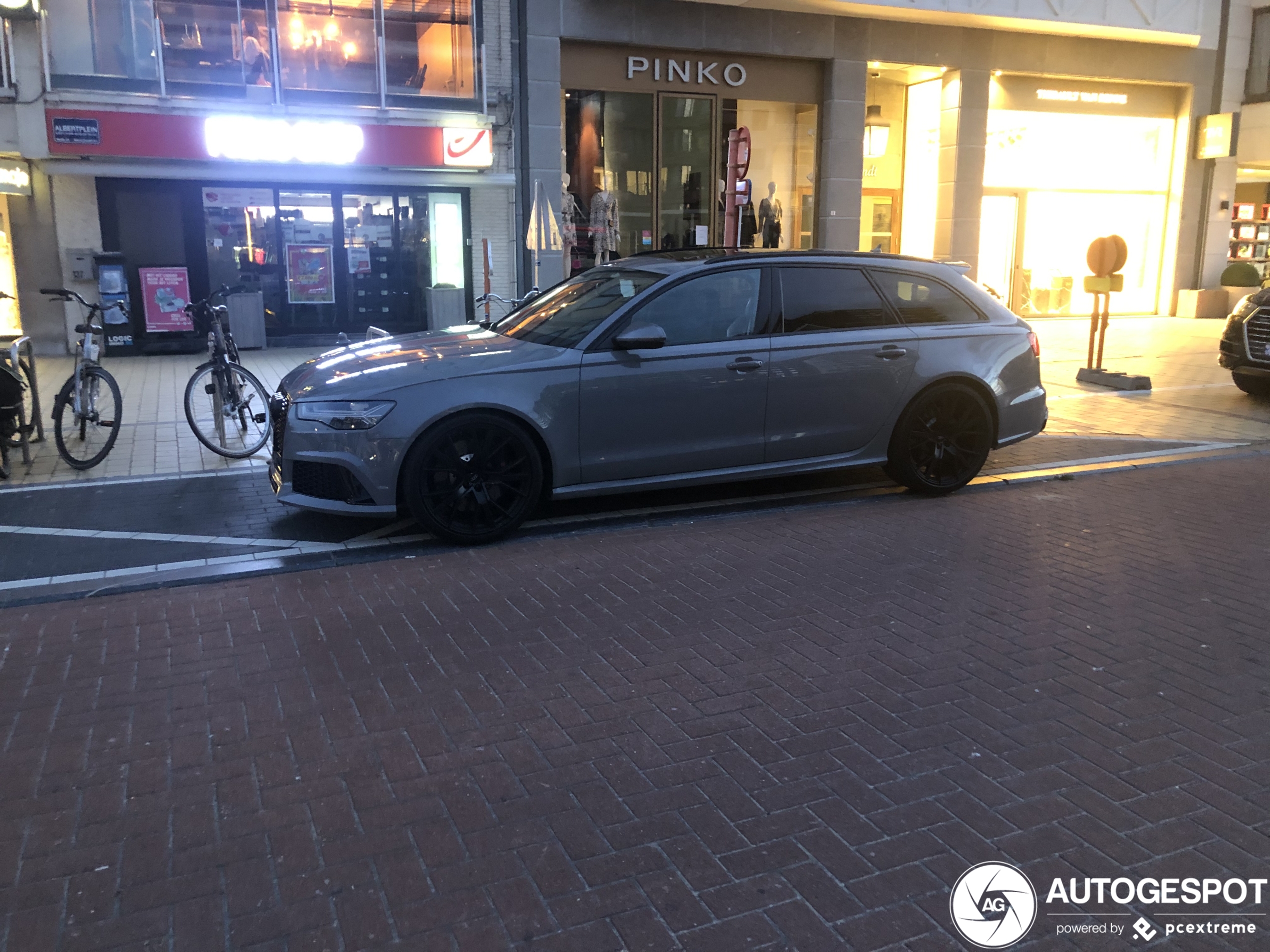 Audi RS6 Avant C7 2015