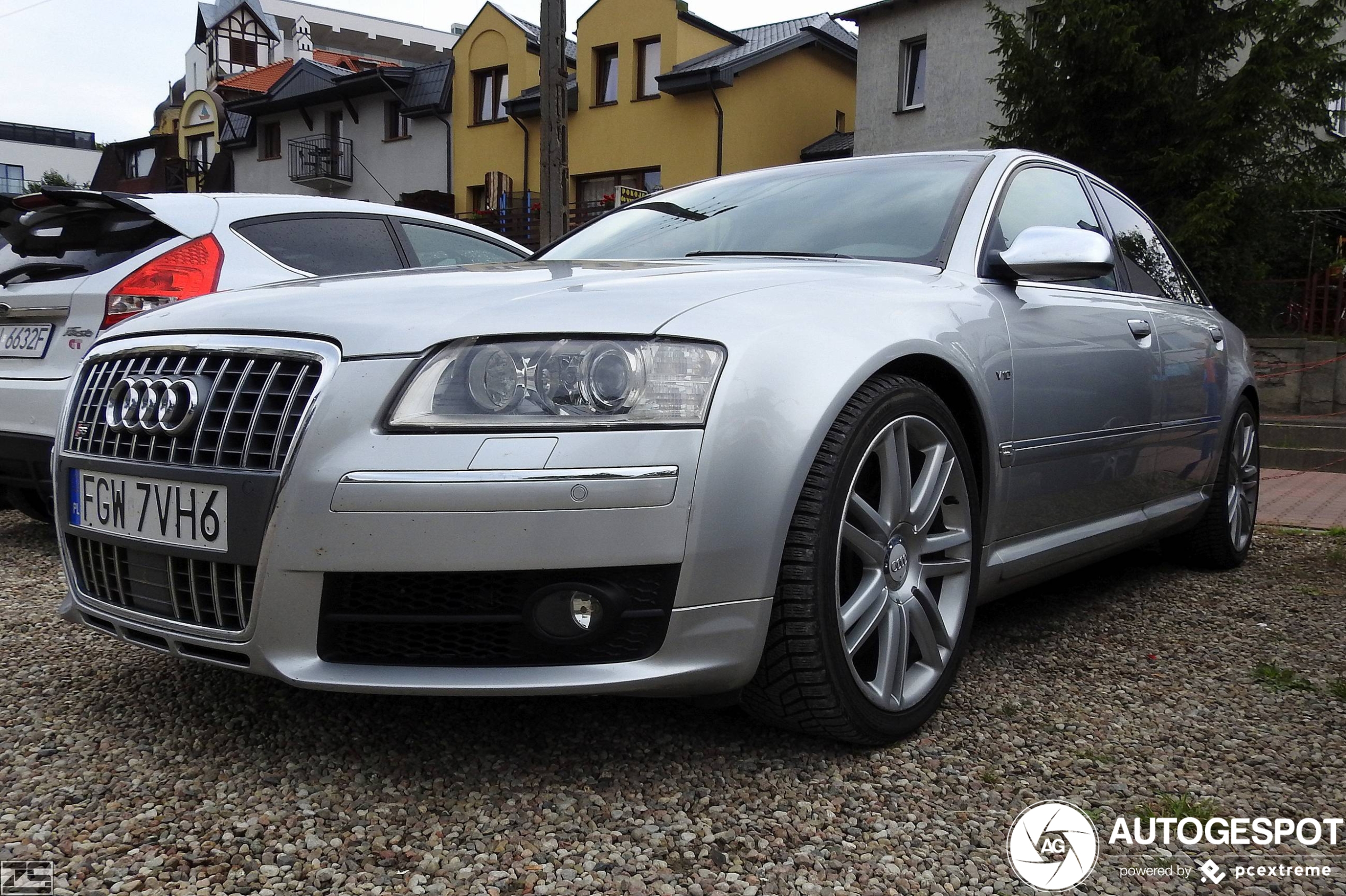 Audi S8 D3