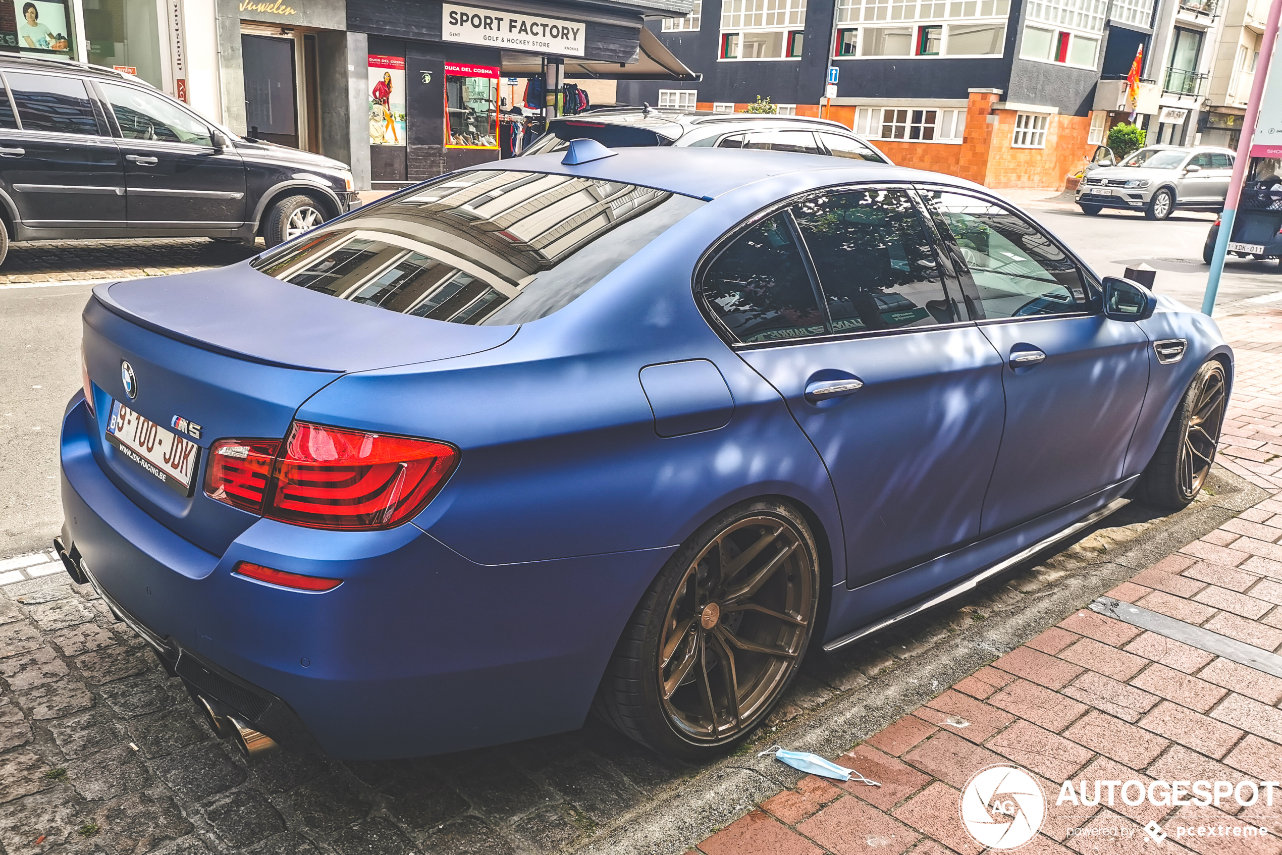 BMW M5 F10 2011