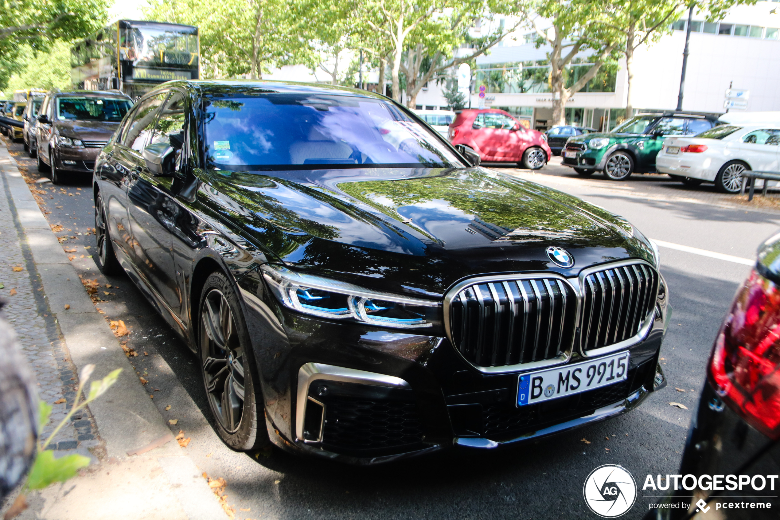 BMW M760Li xDrive 2019