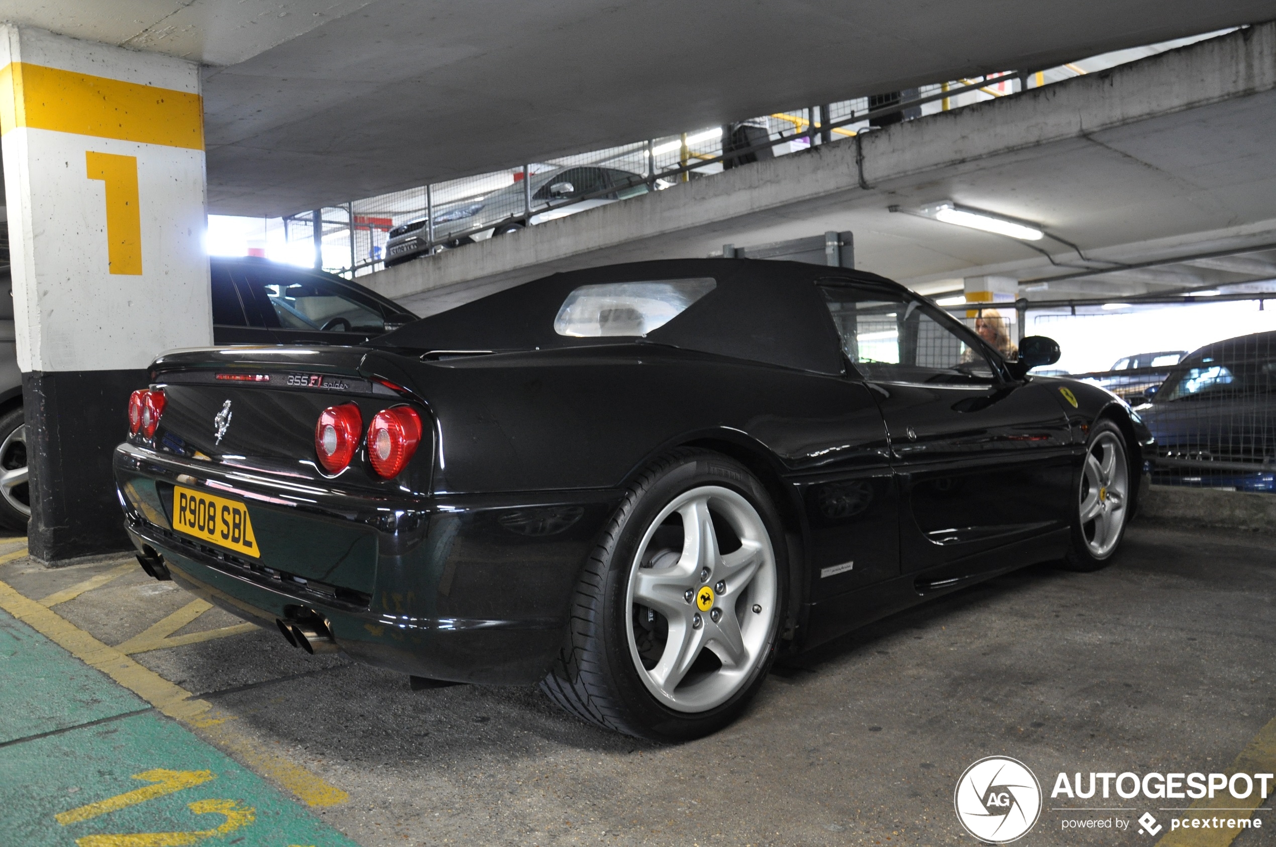 Ferrari F355 Spider