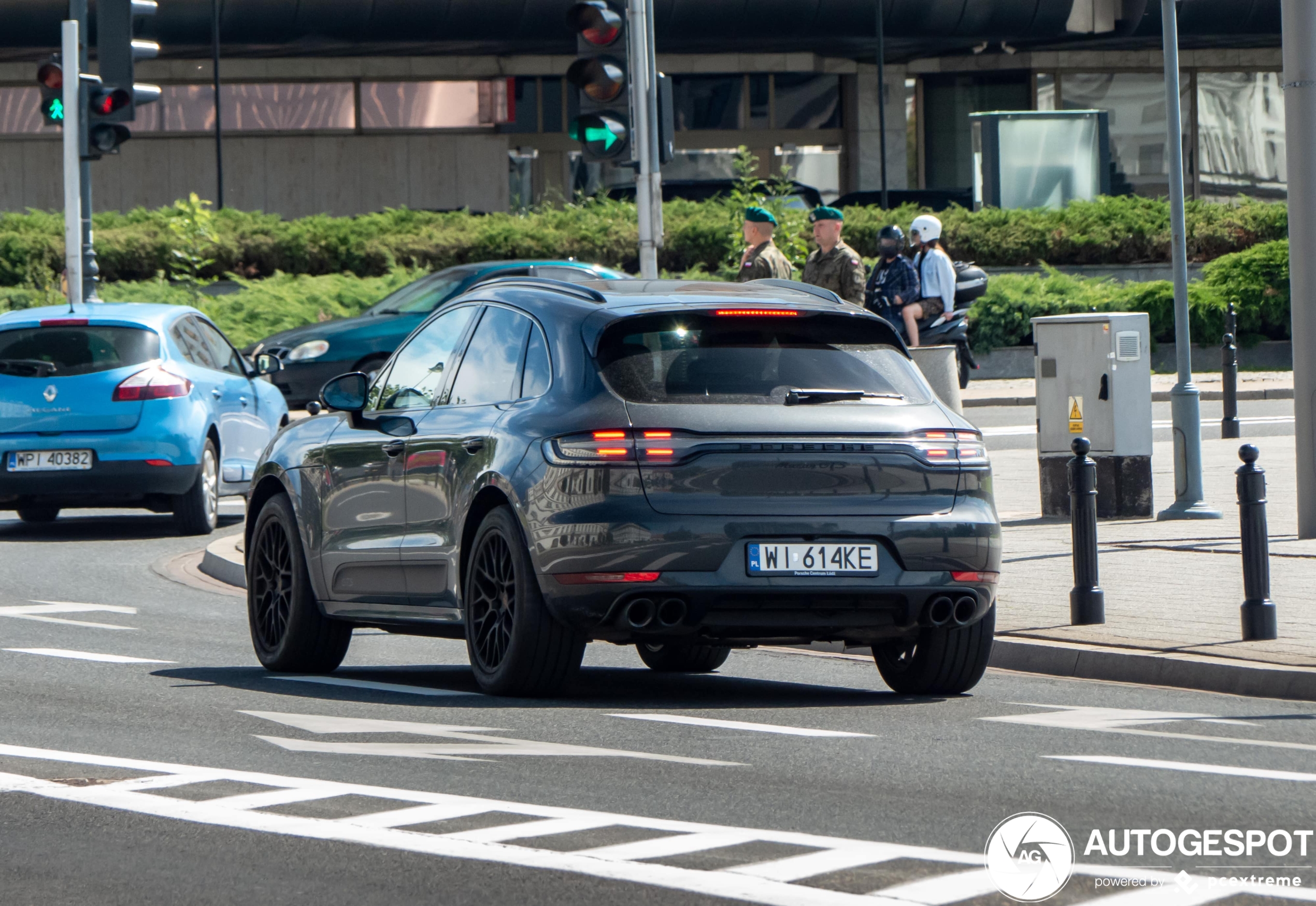 Porsche 95B Macan GTS MkII